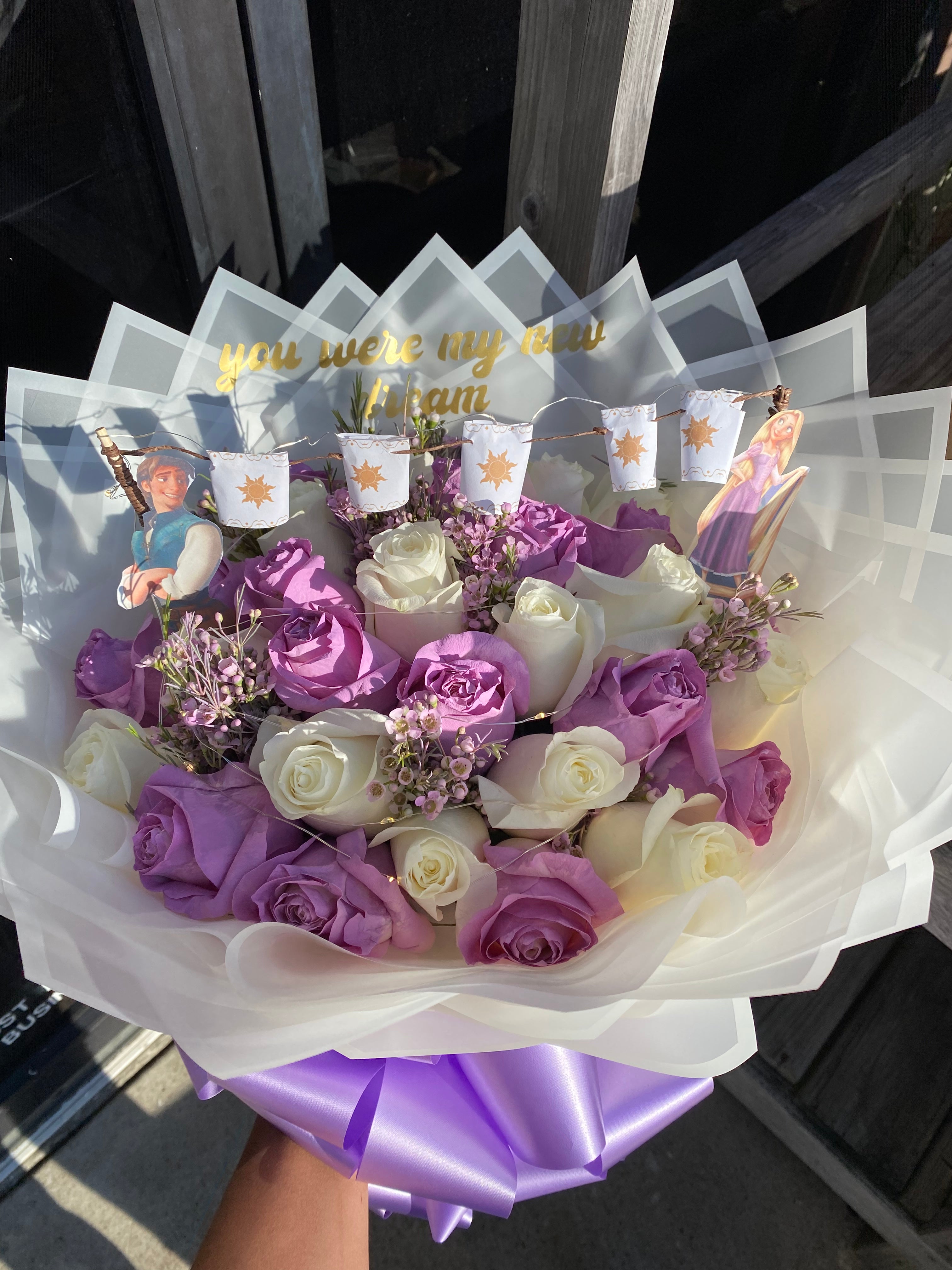 Magical light up bouquet for my princess 💜