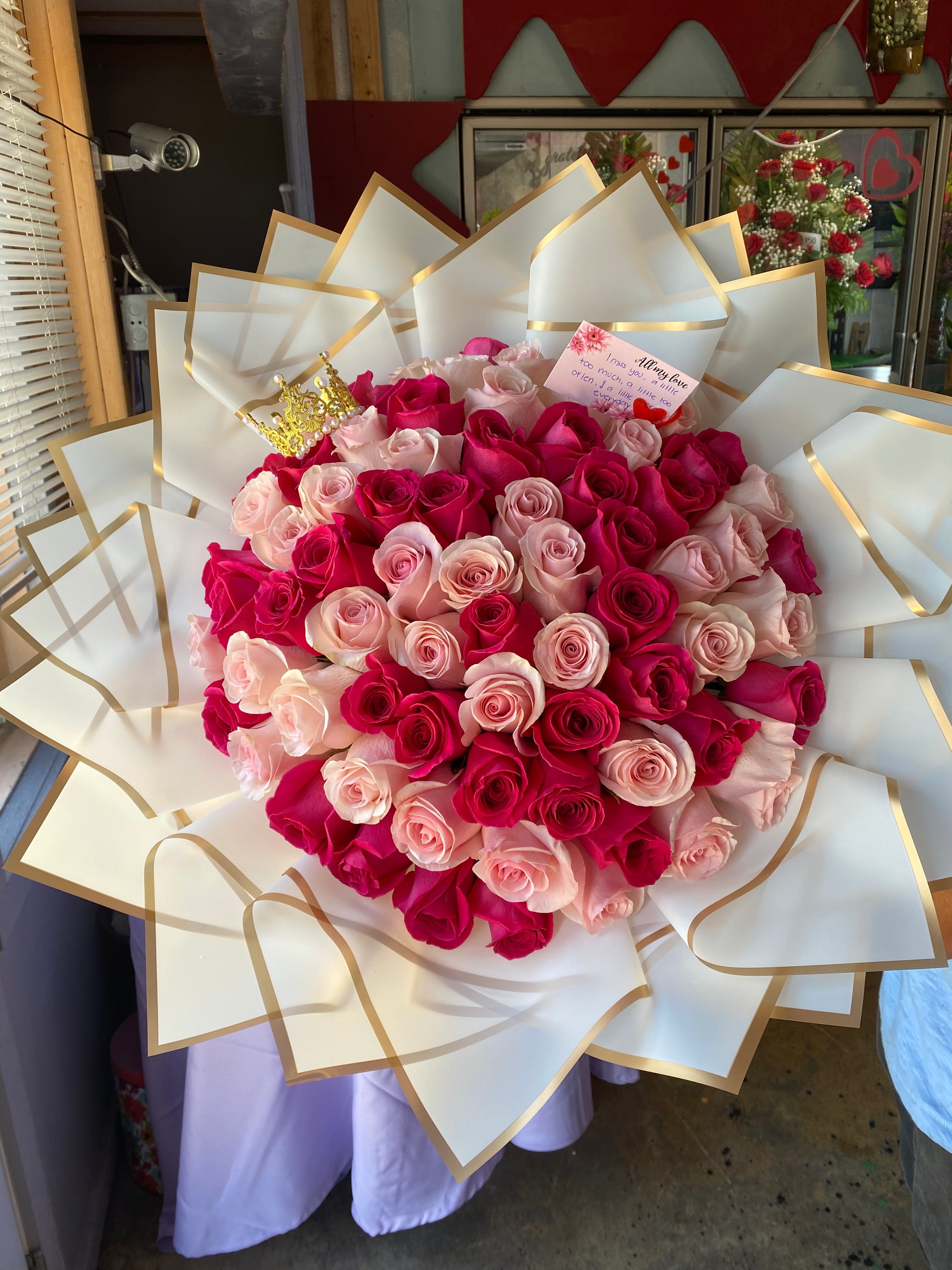 75 Rose Mixed Pinks Princess bouquet π