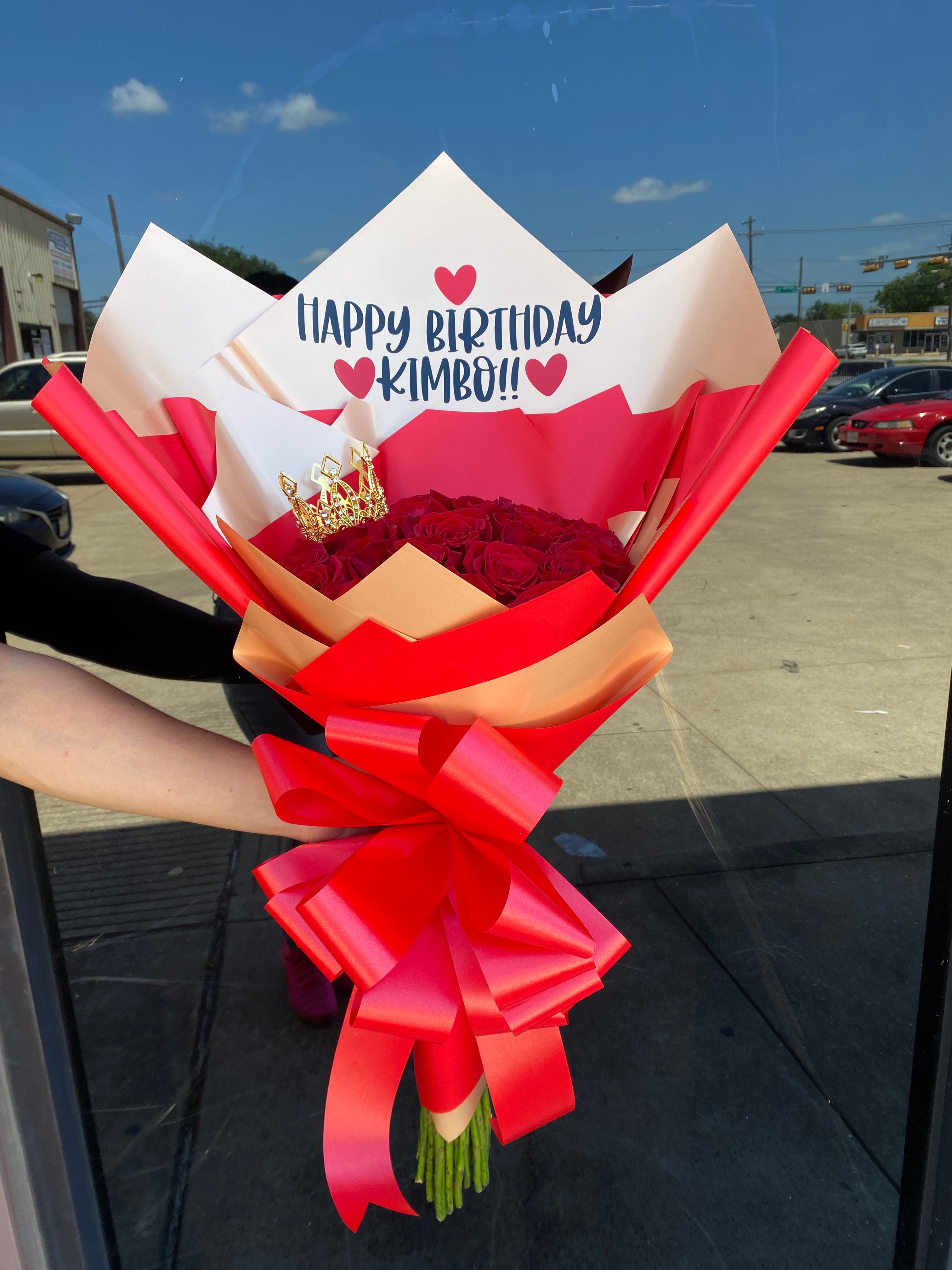 24 Rose Bouquet (Crown, butterflies, message) – Surprise Me Orlando