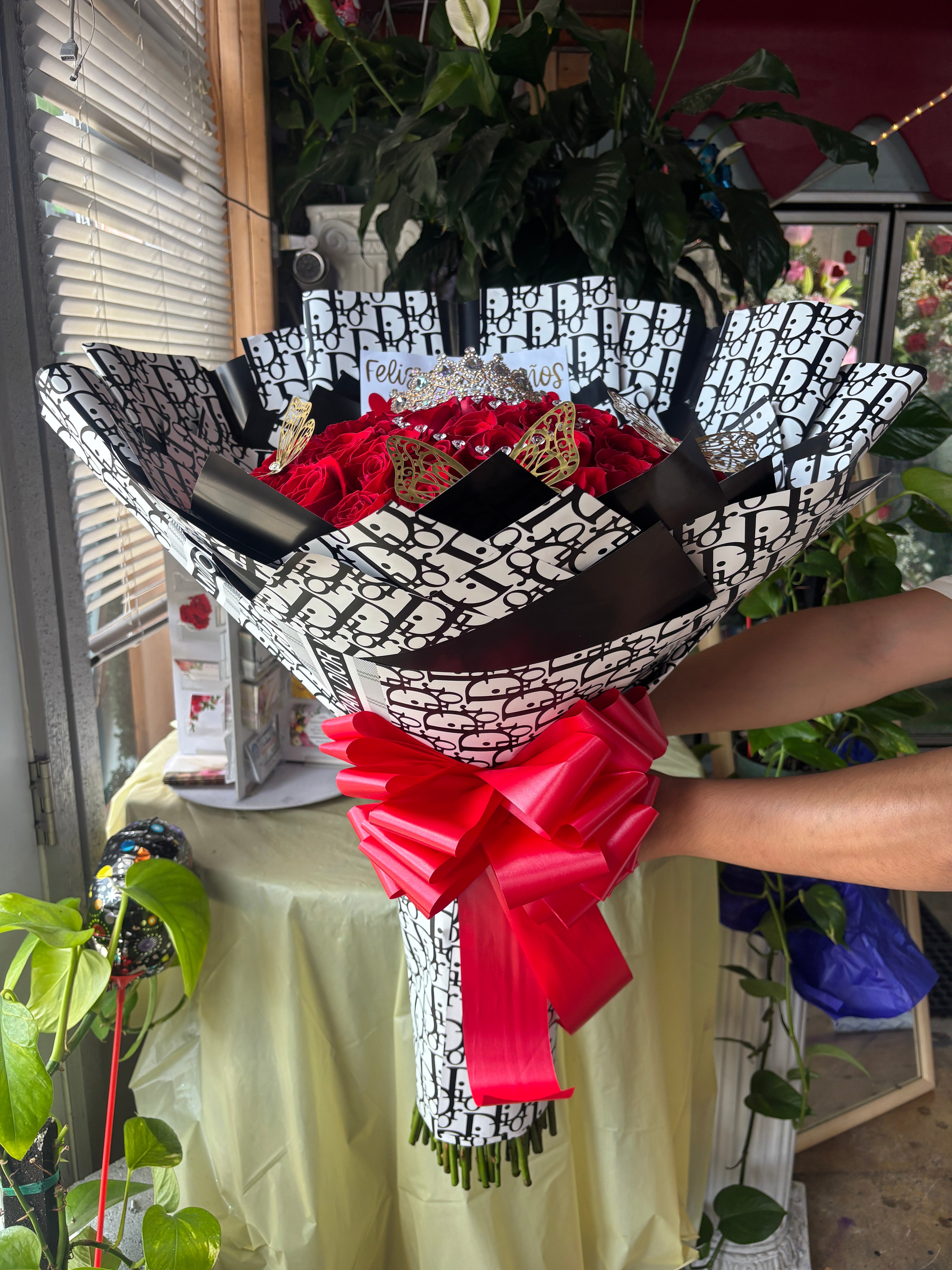 75 roses diamond heart❤️