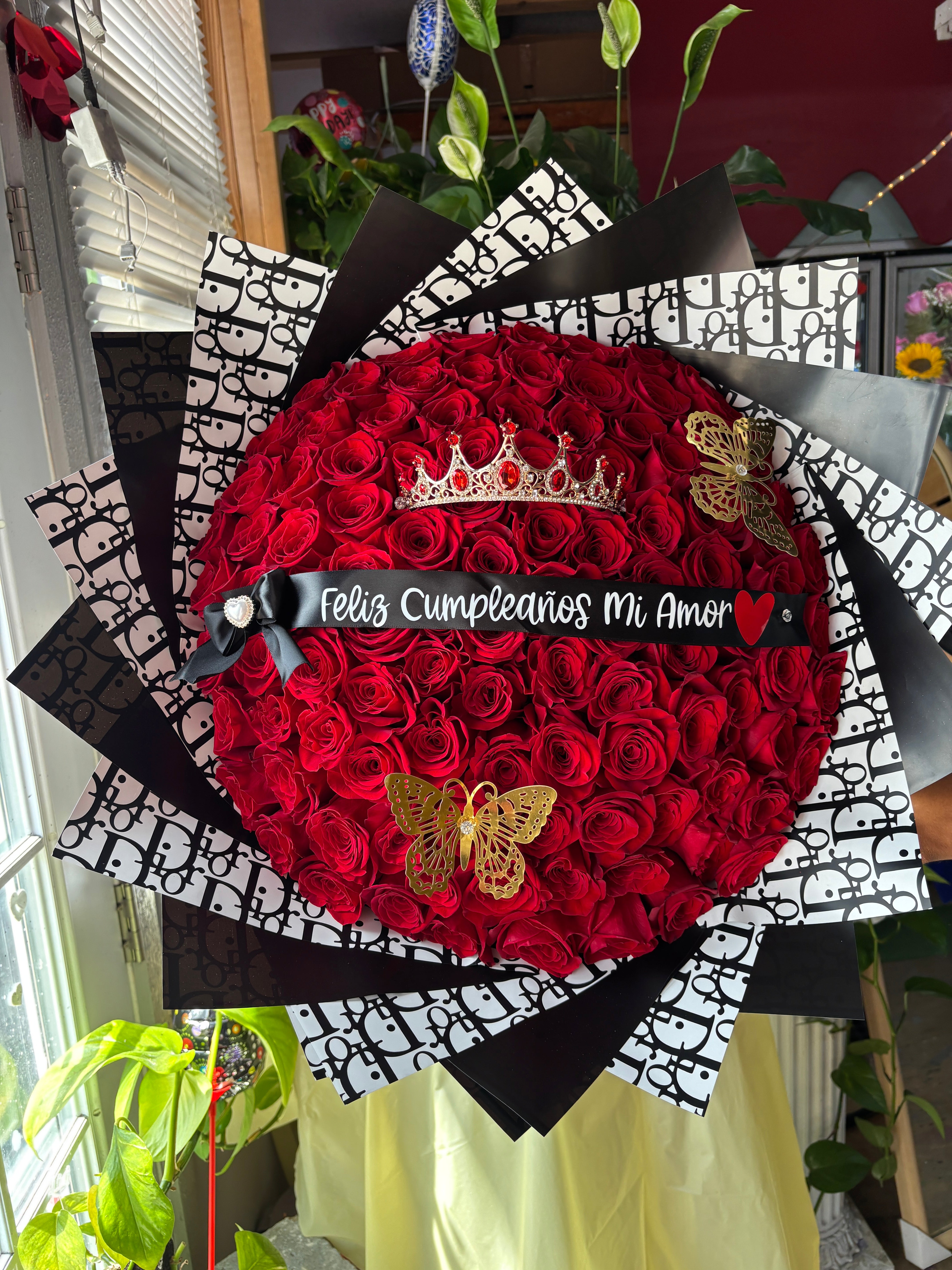 100 spiral love roses for My Queen❤️✨