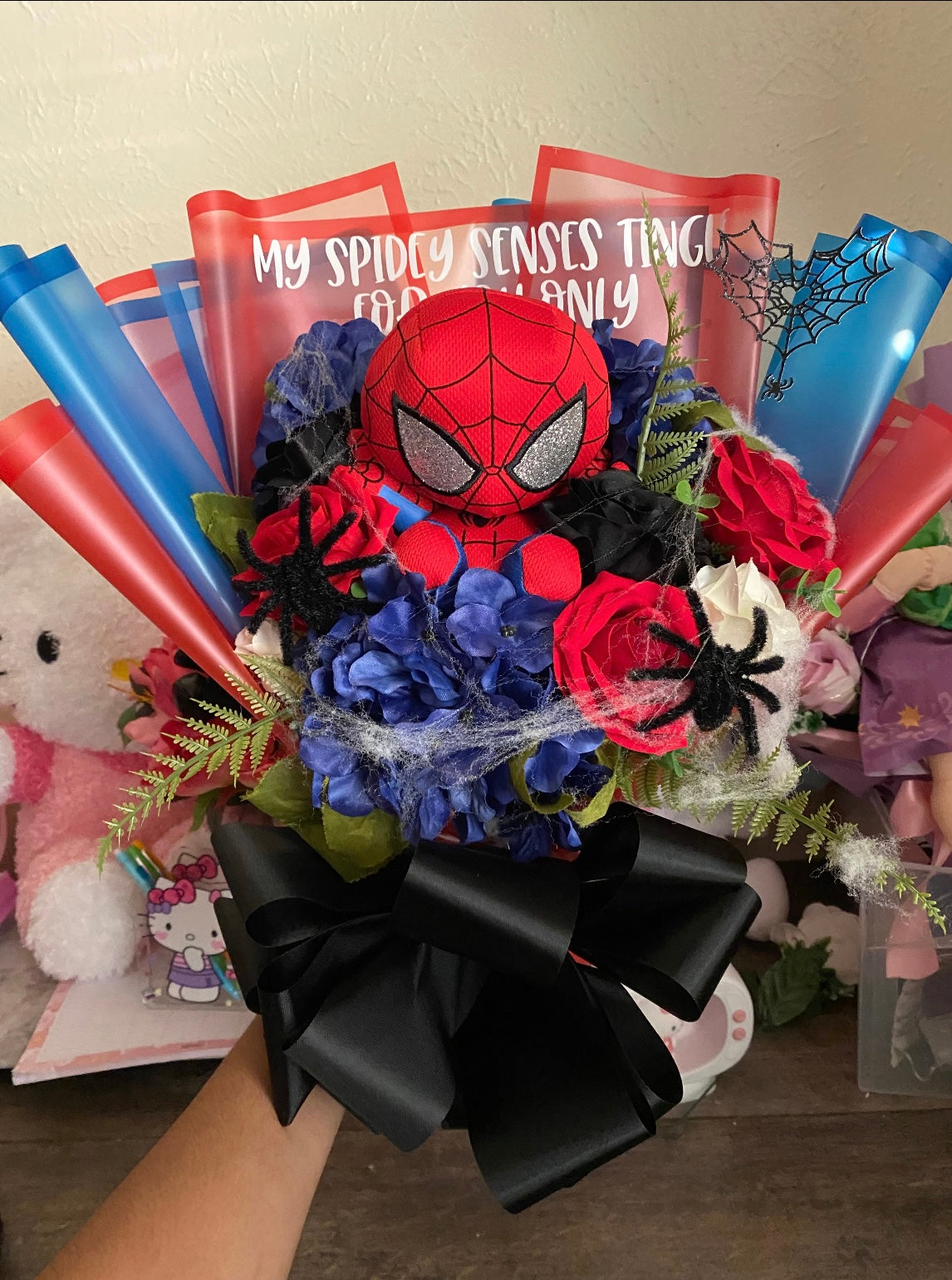 Spidey eternal flower bouquet for him 🕸️🕷️💙