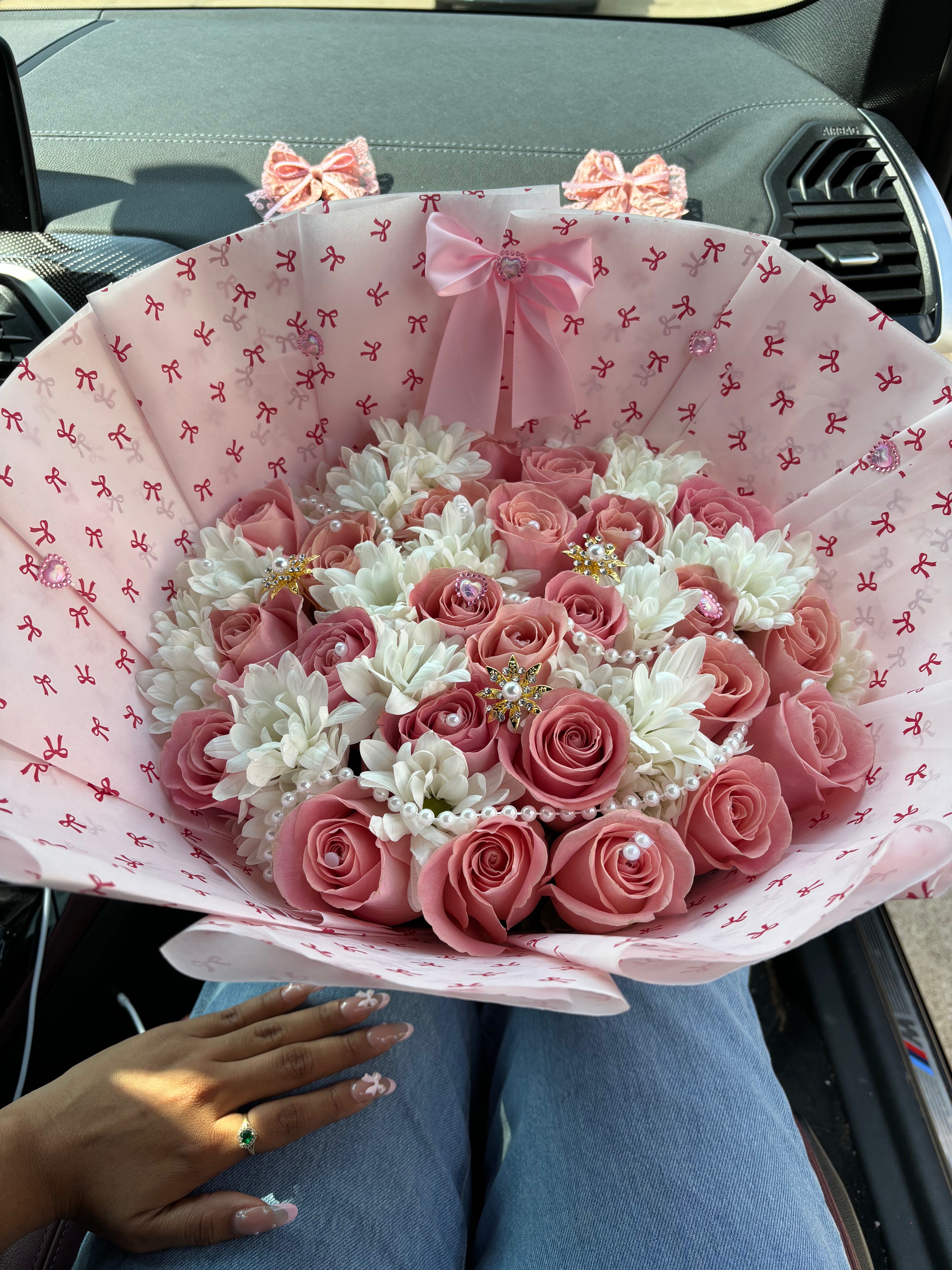 Coquette pink mixed bouquet 🎀