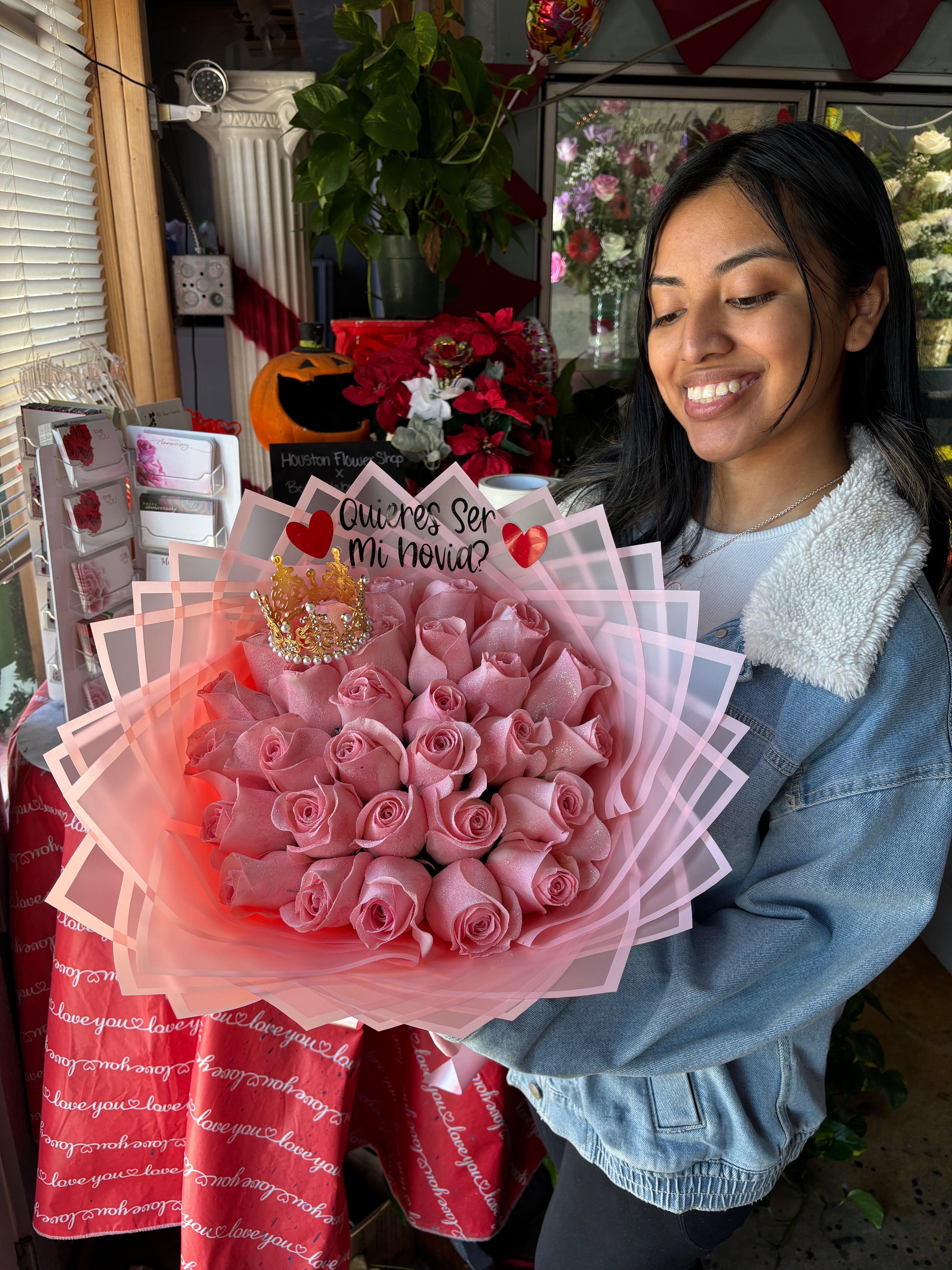 24 Pink barbz roses with glitter✨