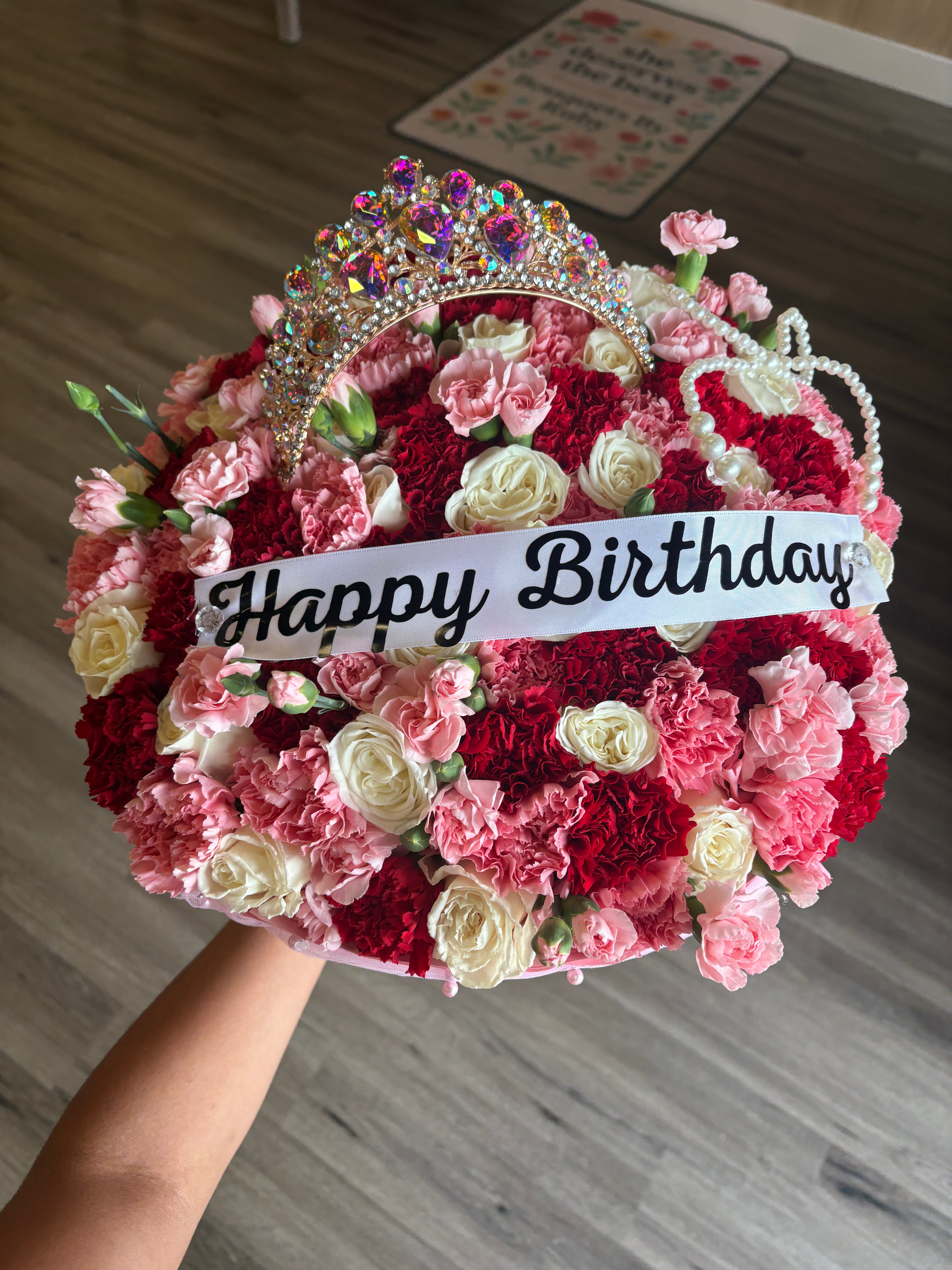 The Roses and carnation princess mix ๐