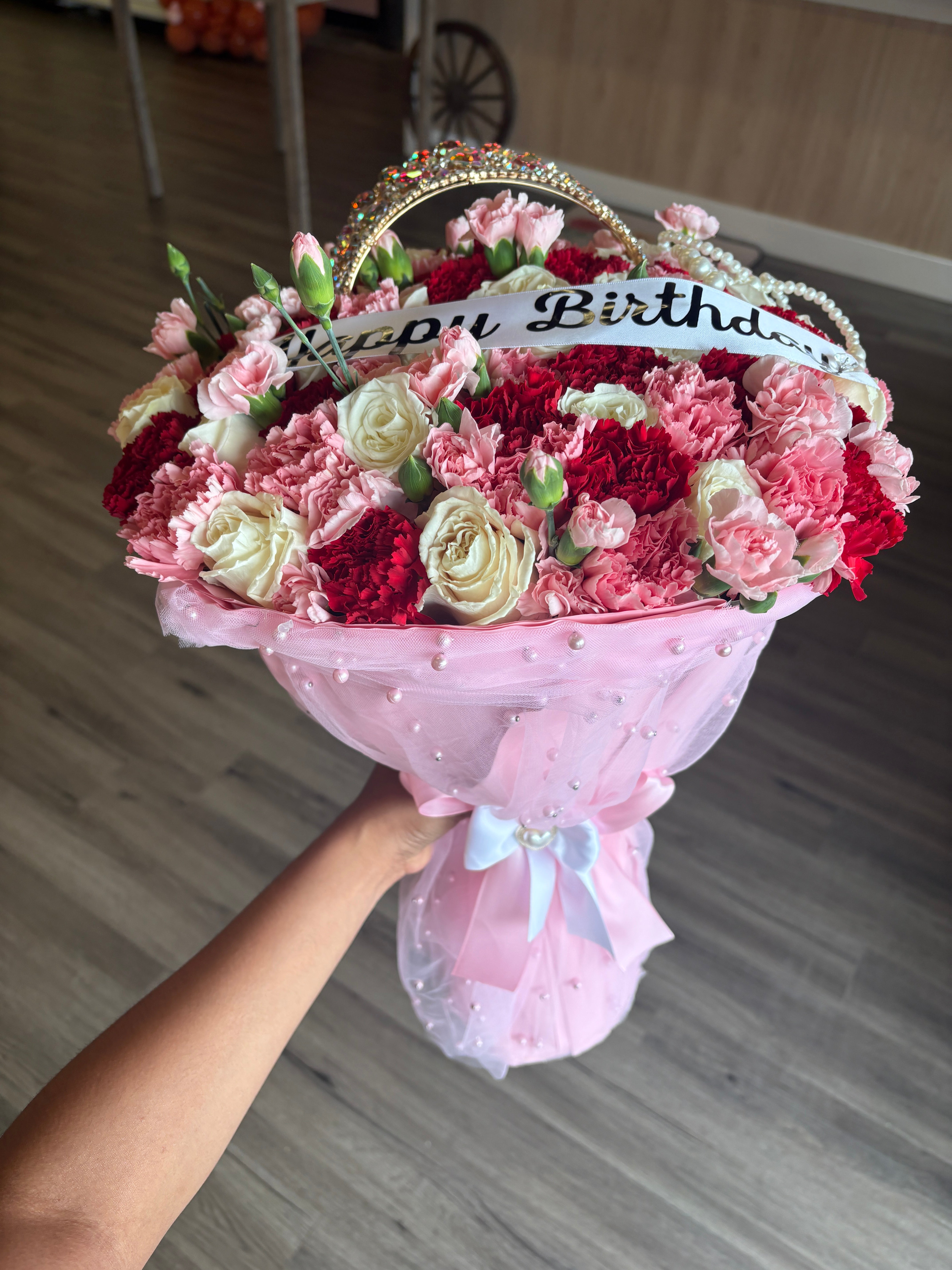 The Roses and carnation princess mix 🎀