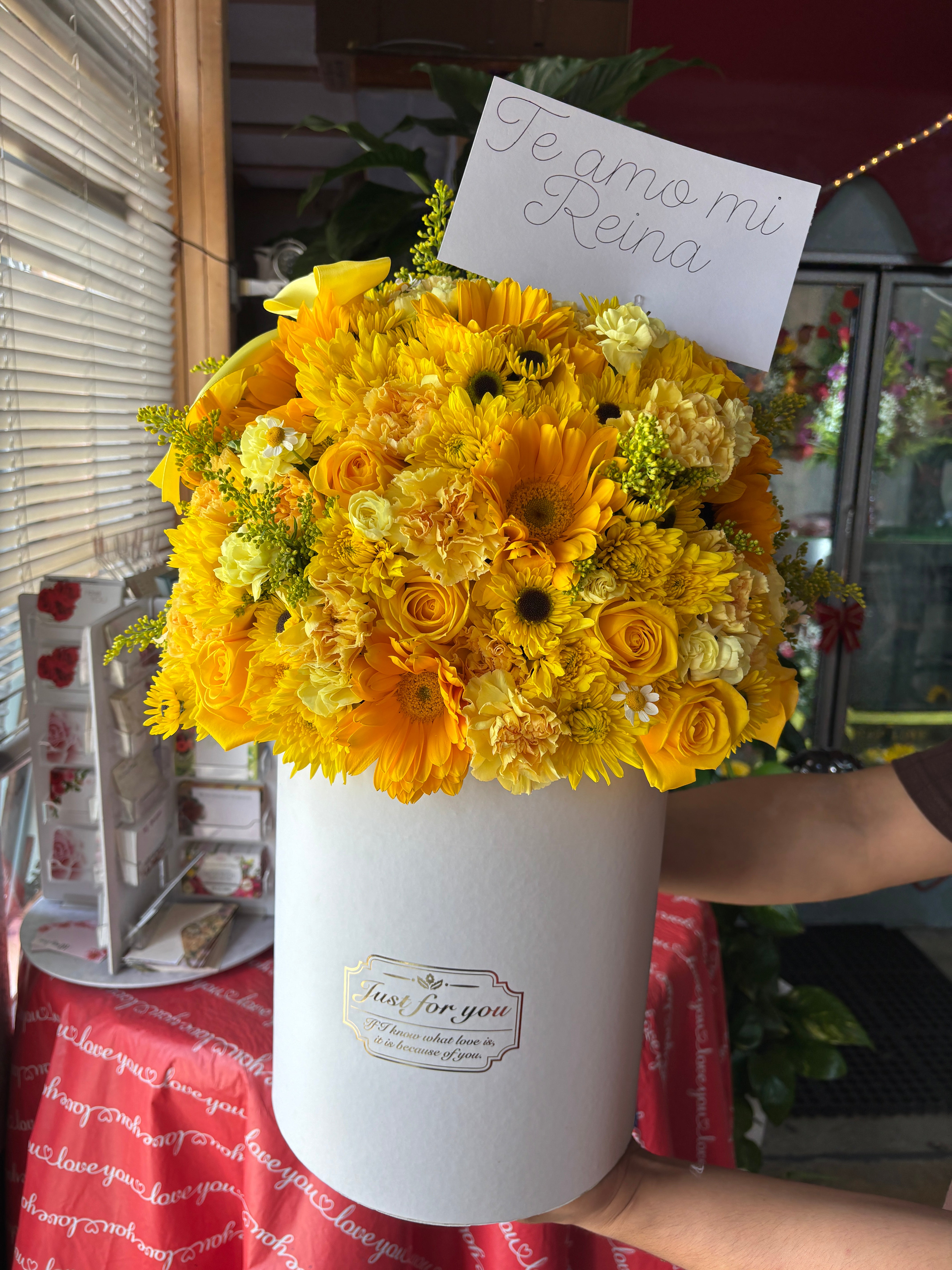 The Brighton mix box💛🌼🌻