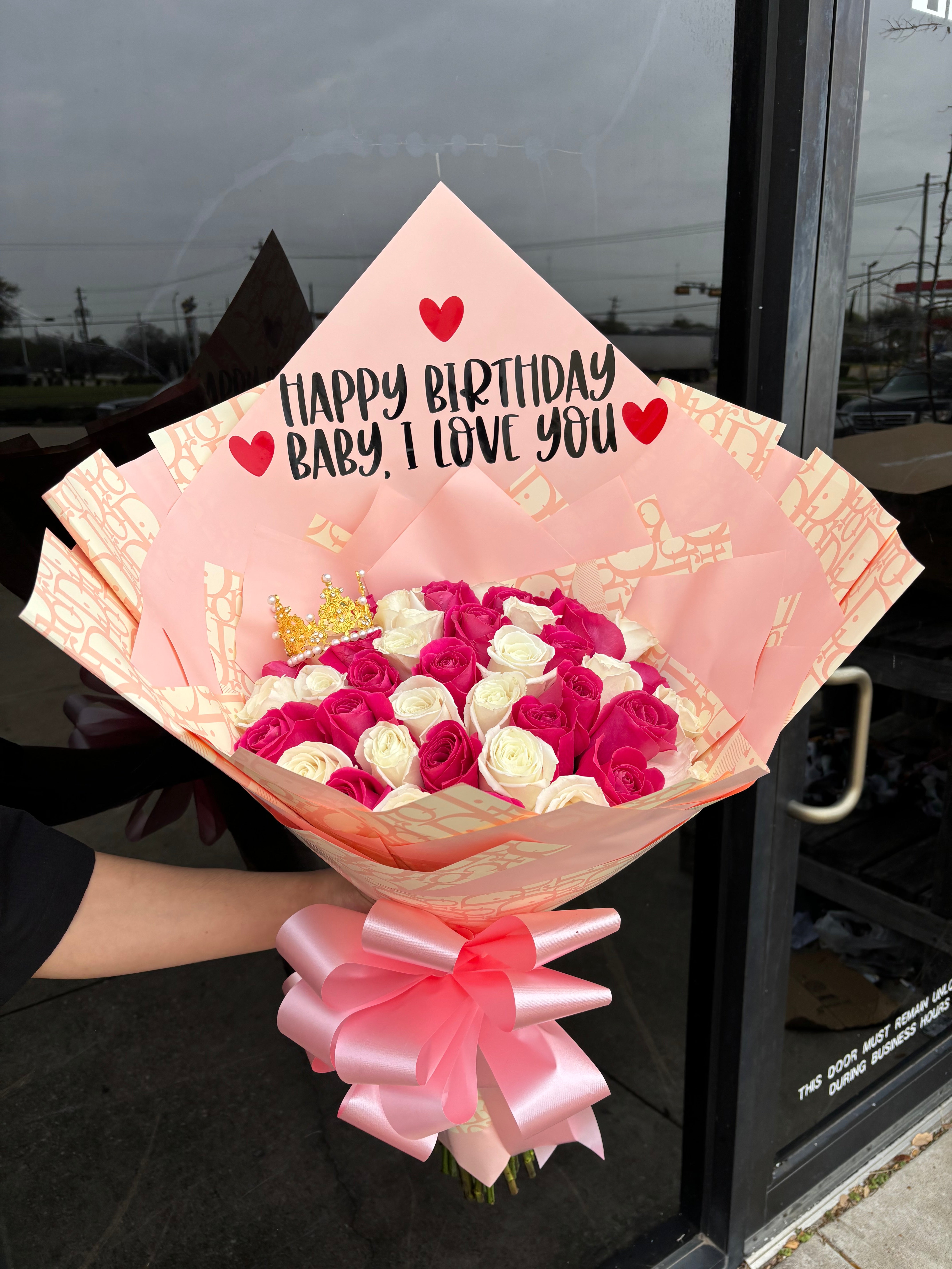 36 roses Hot pink & white ❤️