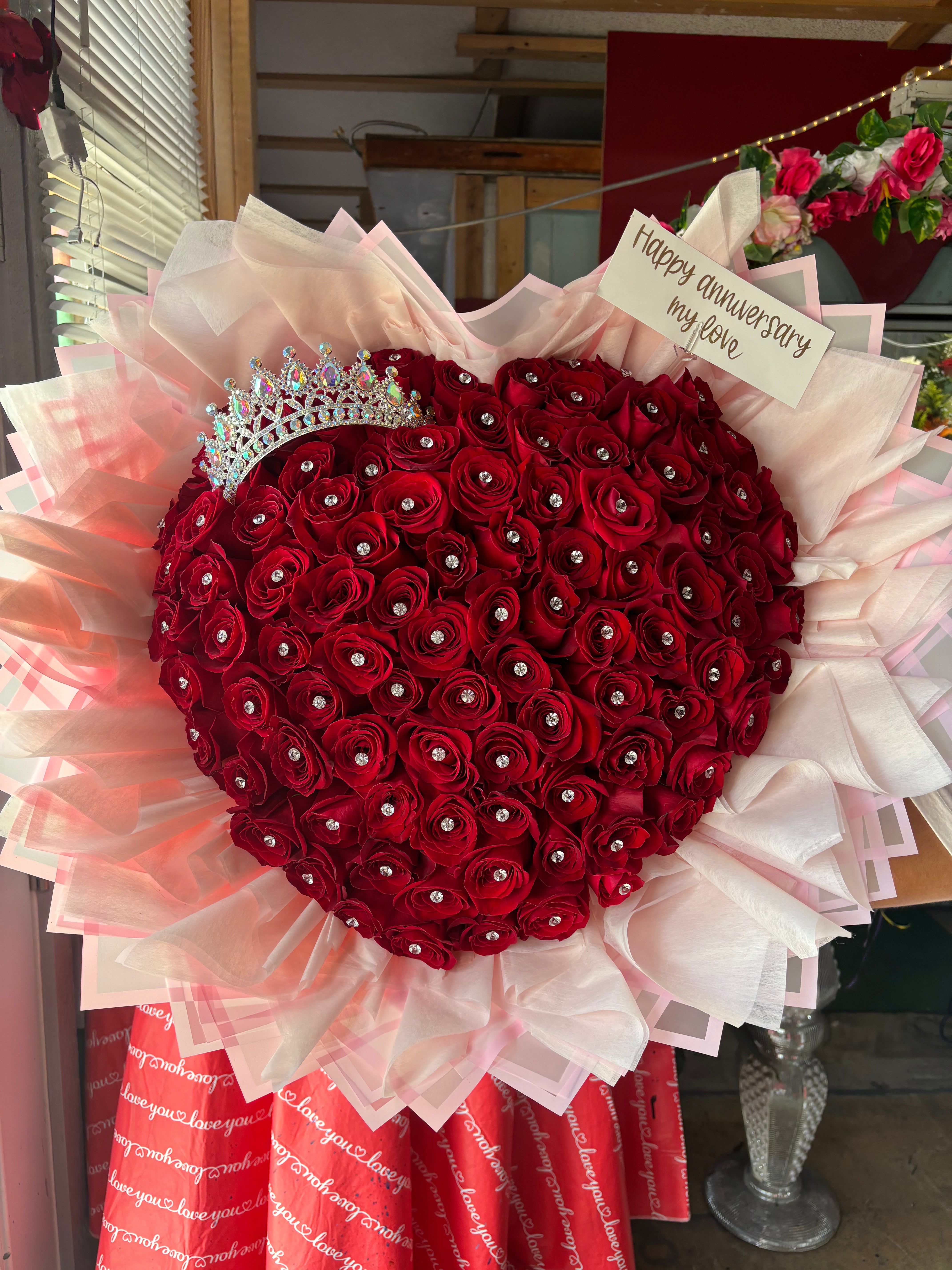 100 rose heart shape diamond bouquet ❤️