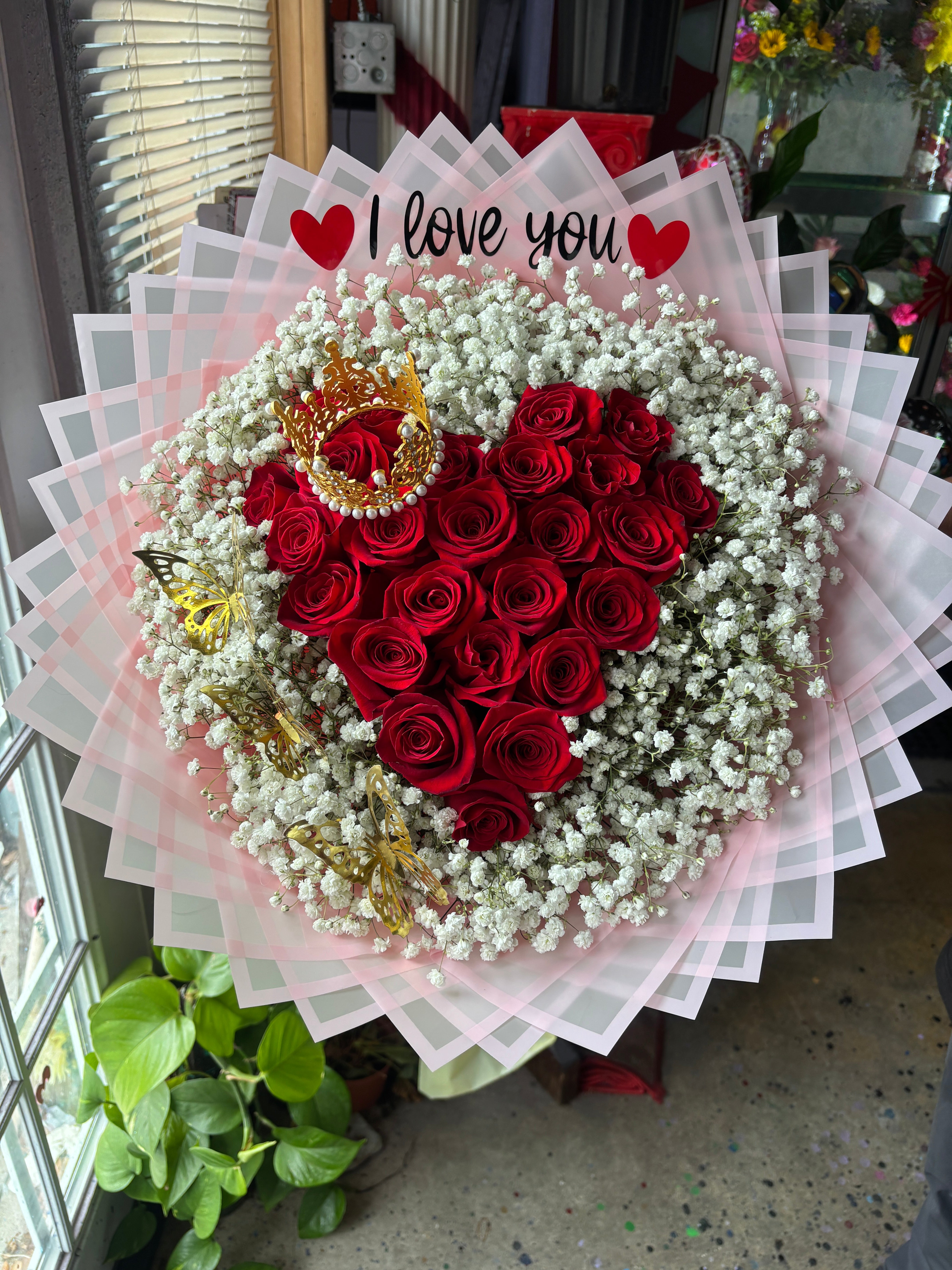 24 rose heart cloudy love