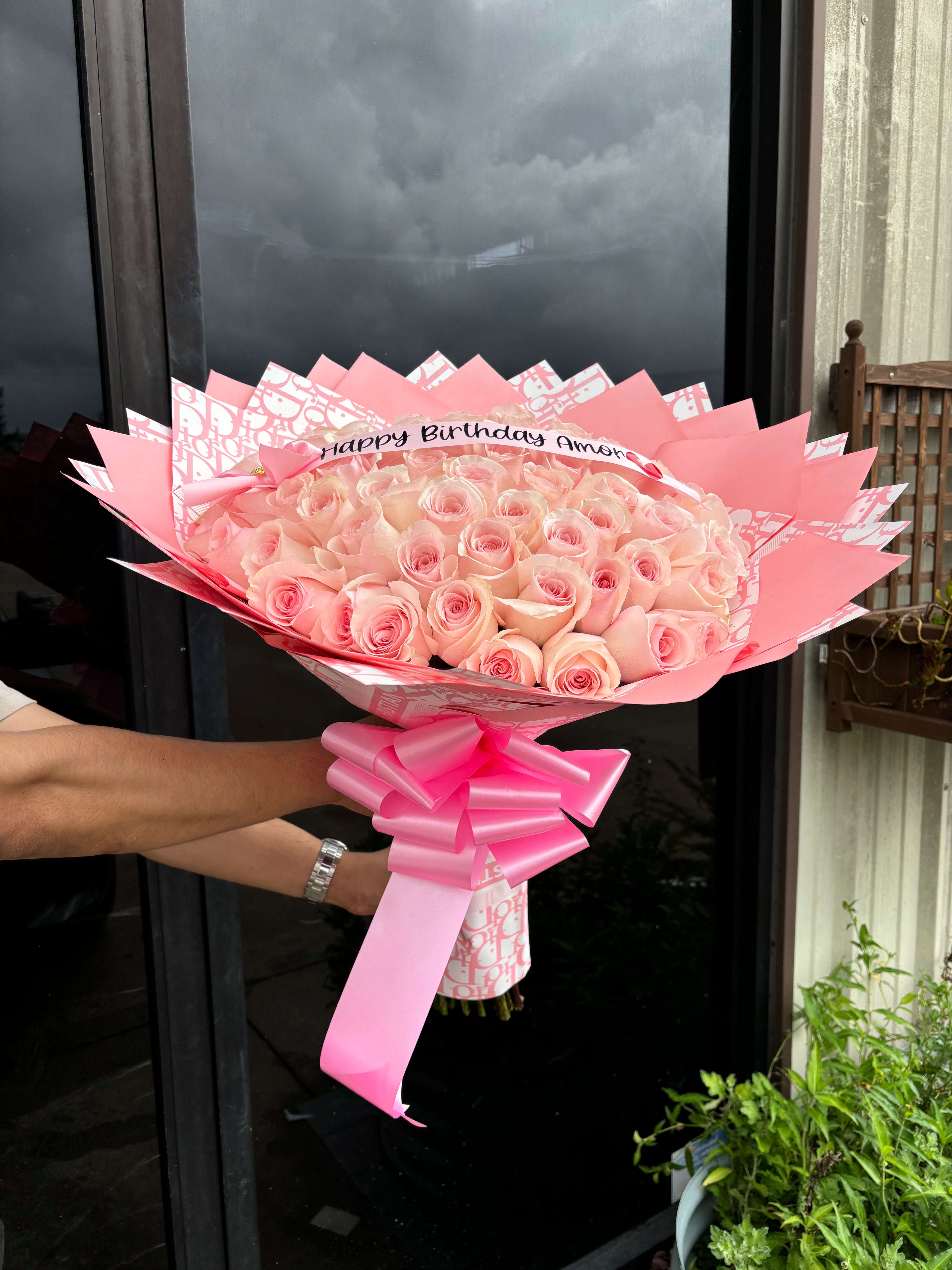 75 classic Pink Ecuadorian roses long stem π
