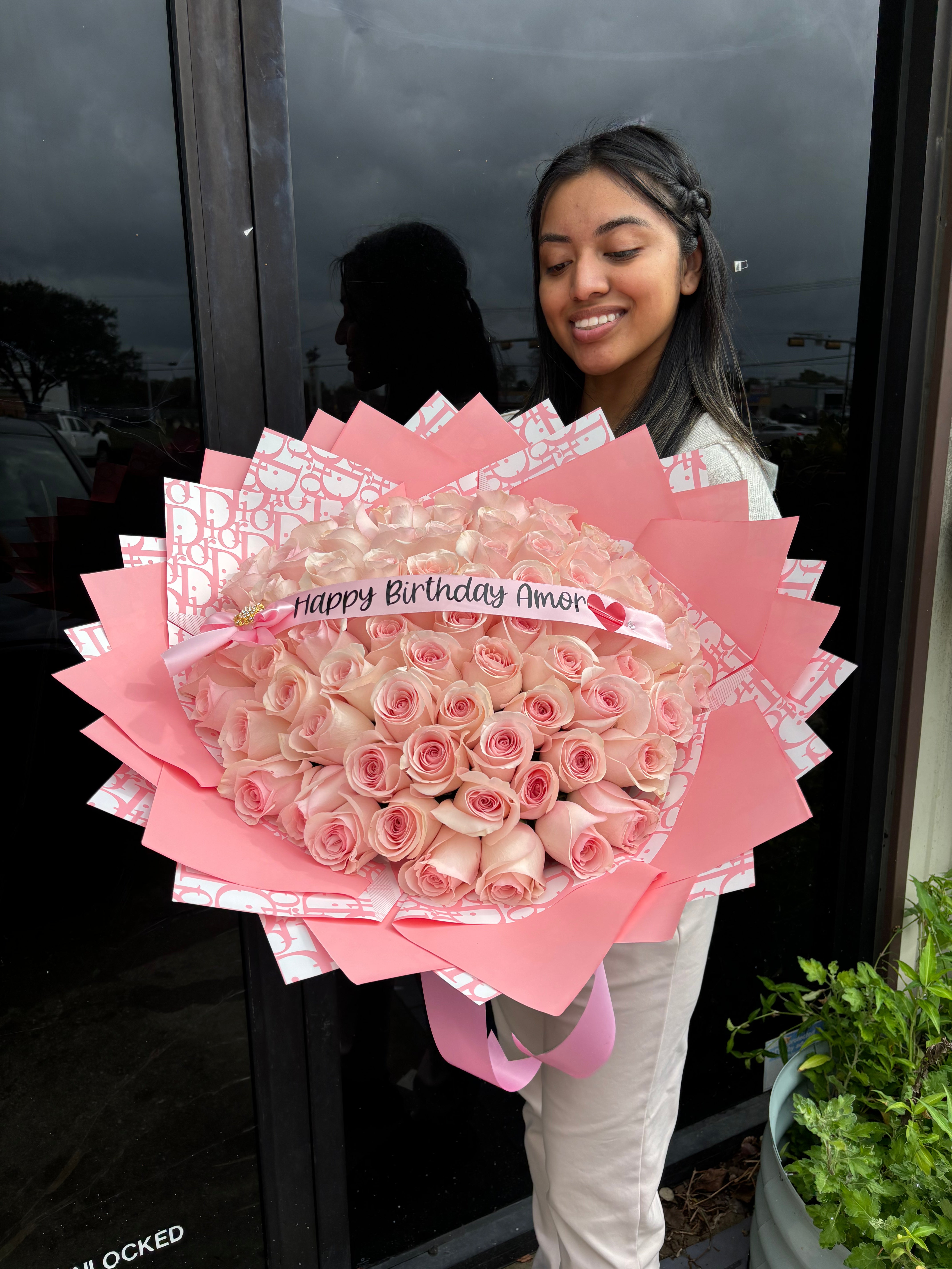 75 classic Pink Ecuadorian roses long stem π