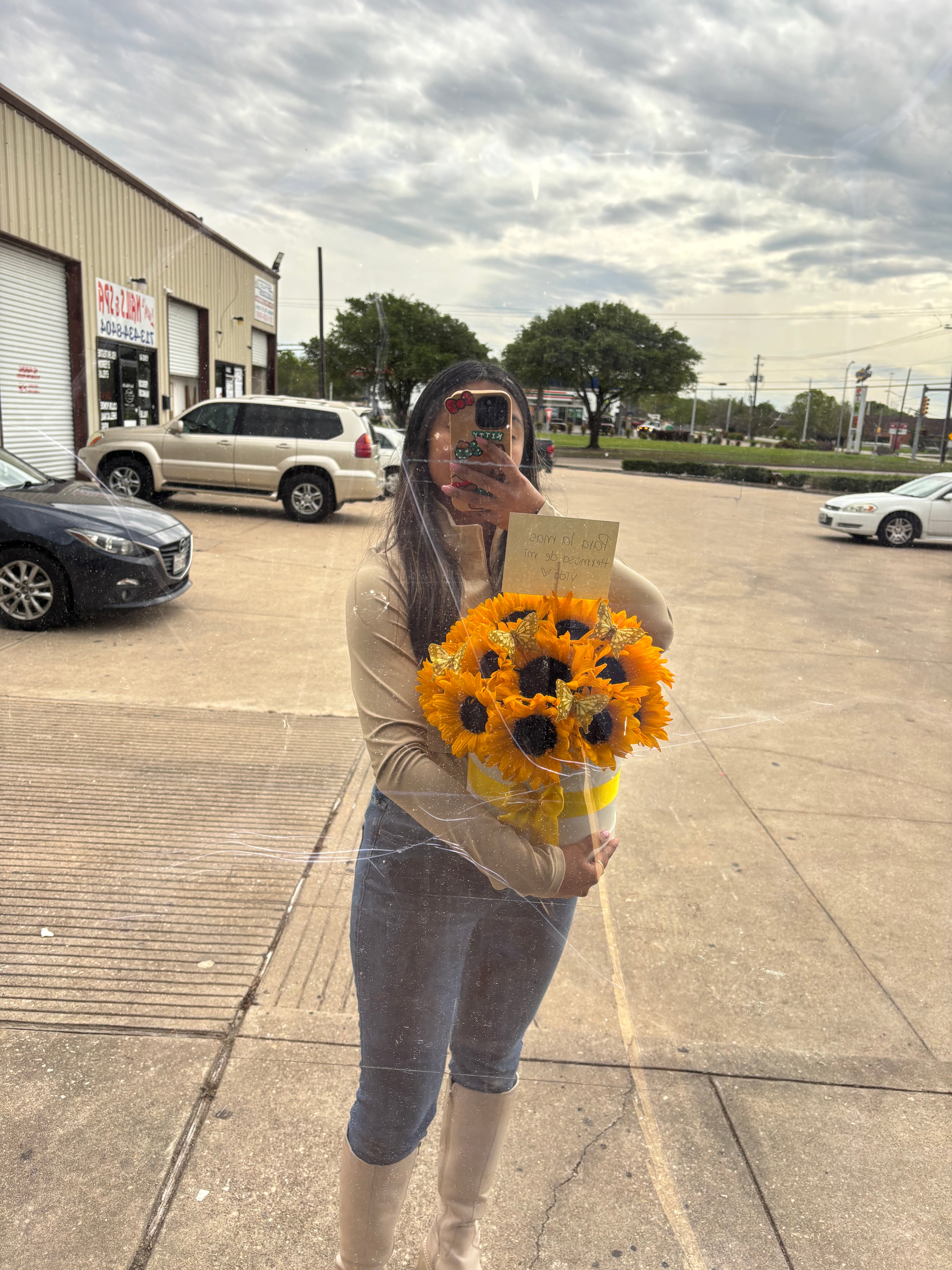 You are my sunshine world 💛🌻