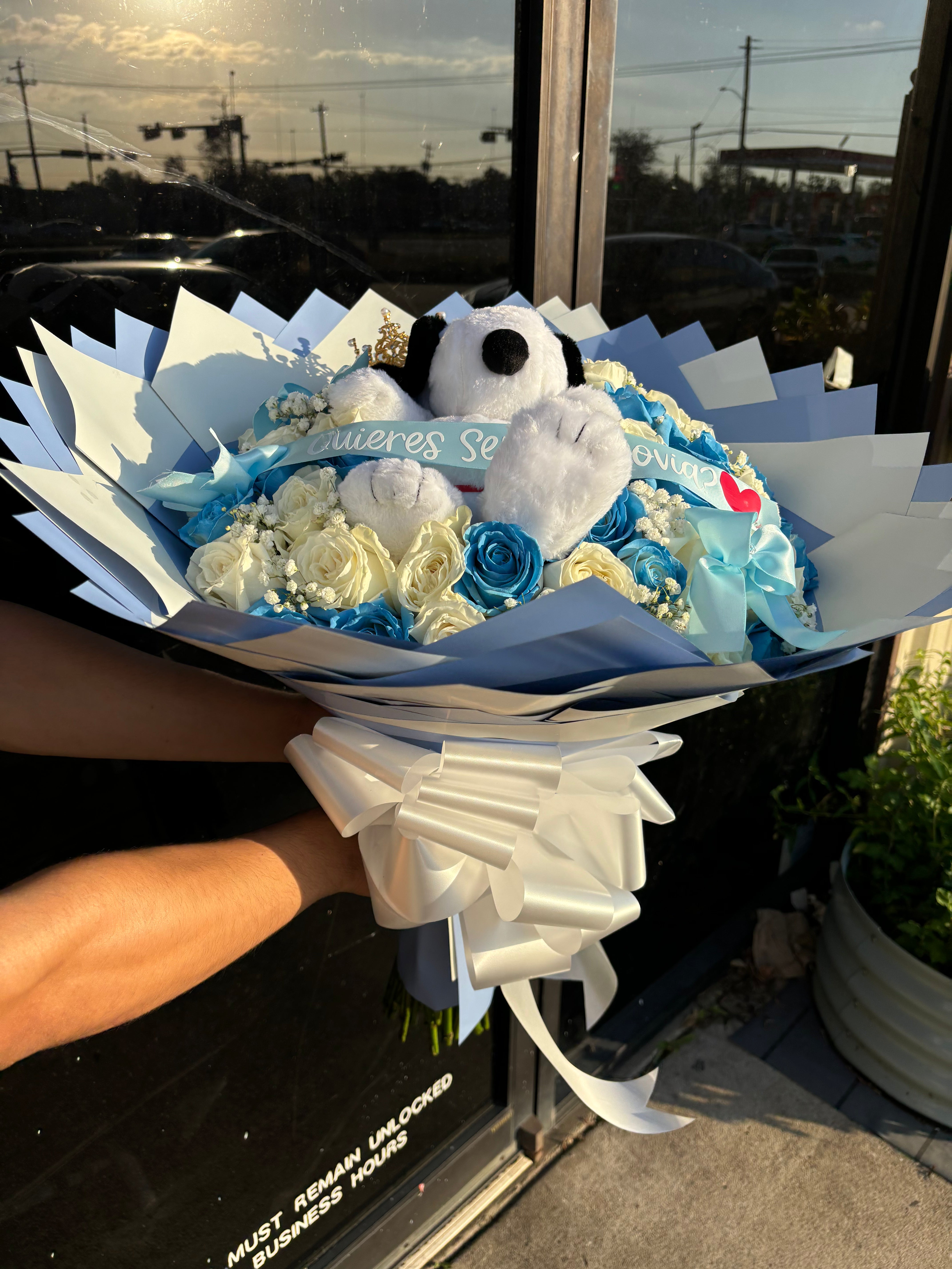 50 rose snoopy bouquet for my princess ✨