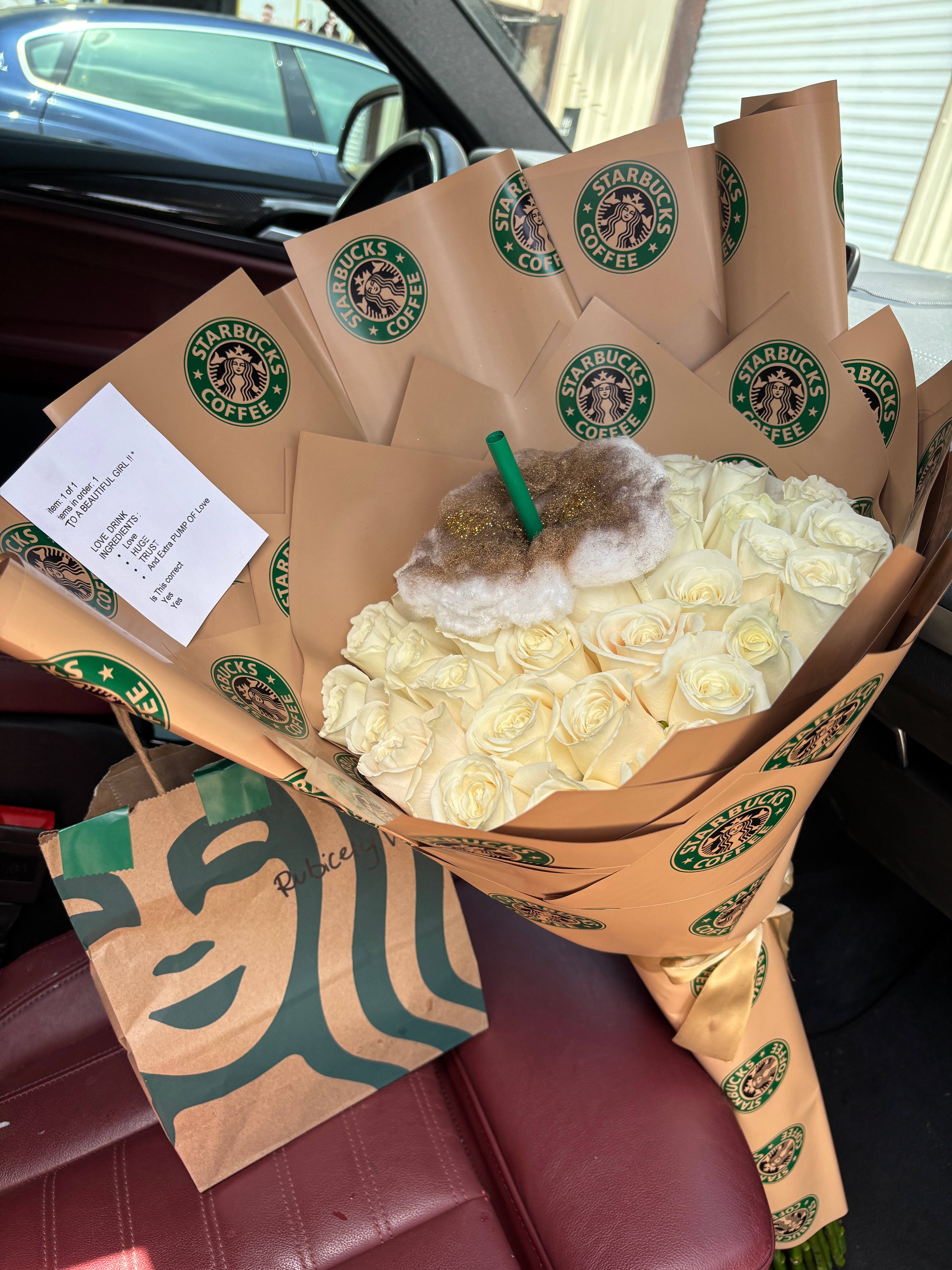 Starbucks drink bouquet🤎🍂