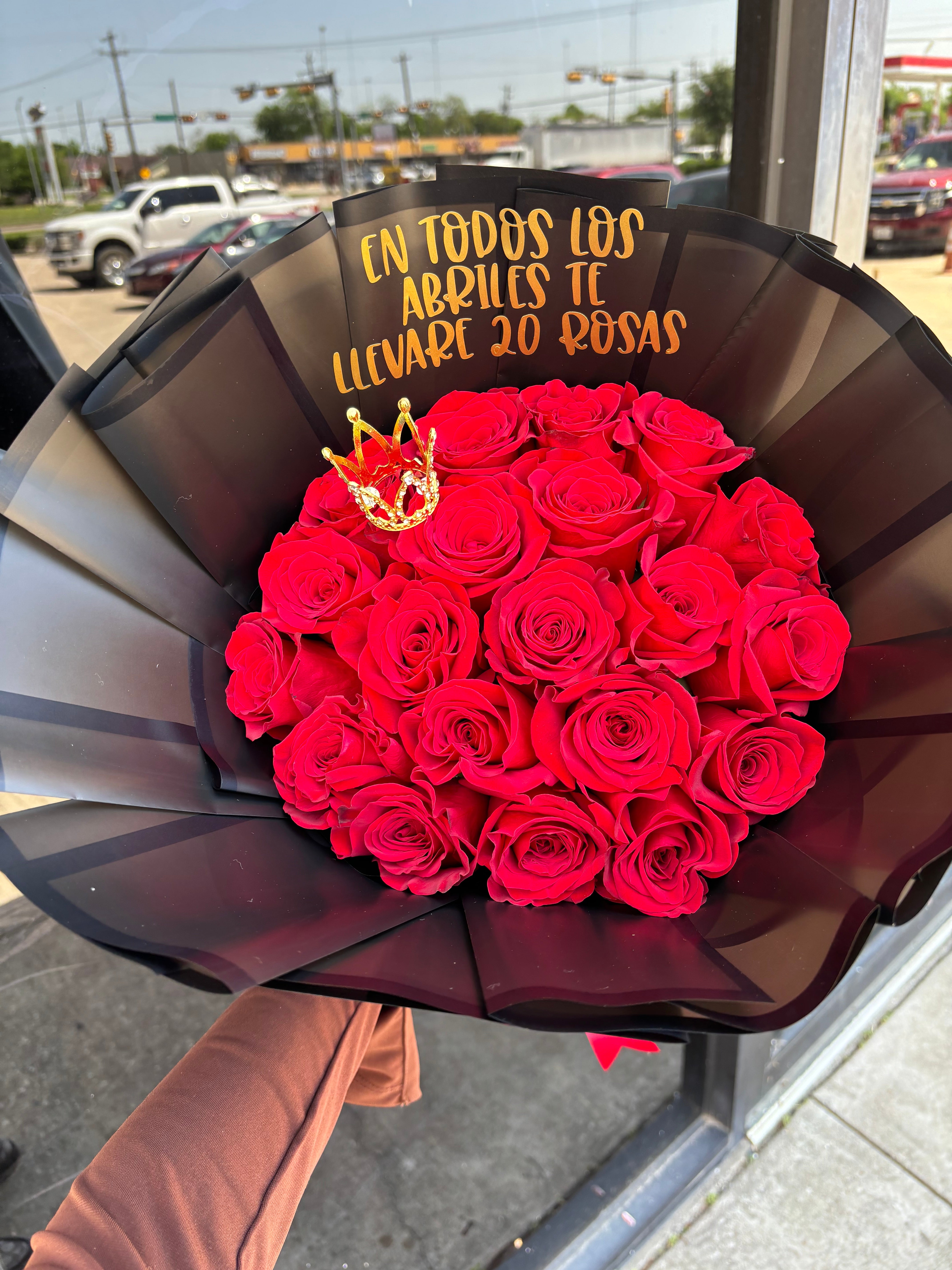 20 rosas Classic with tiny crown ๐