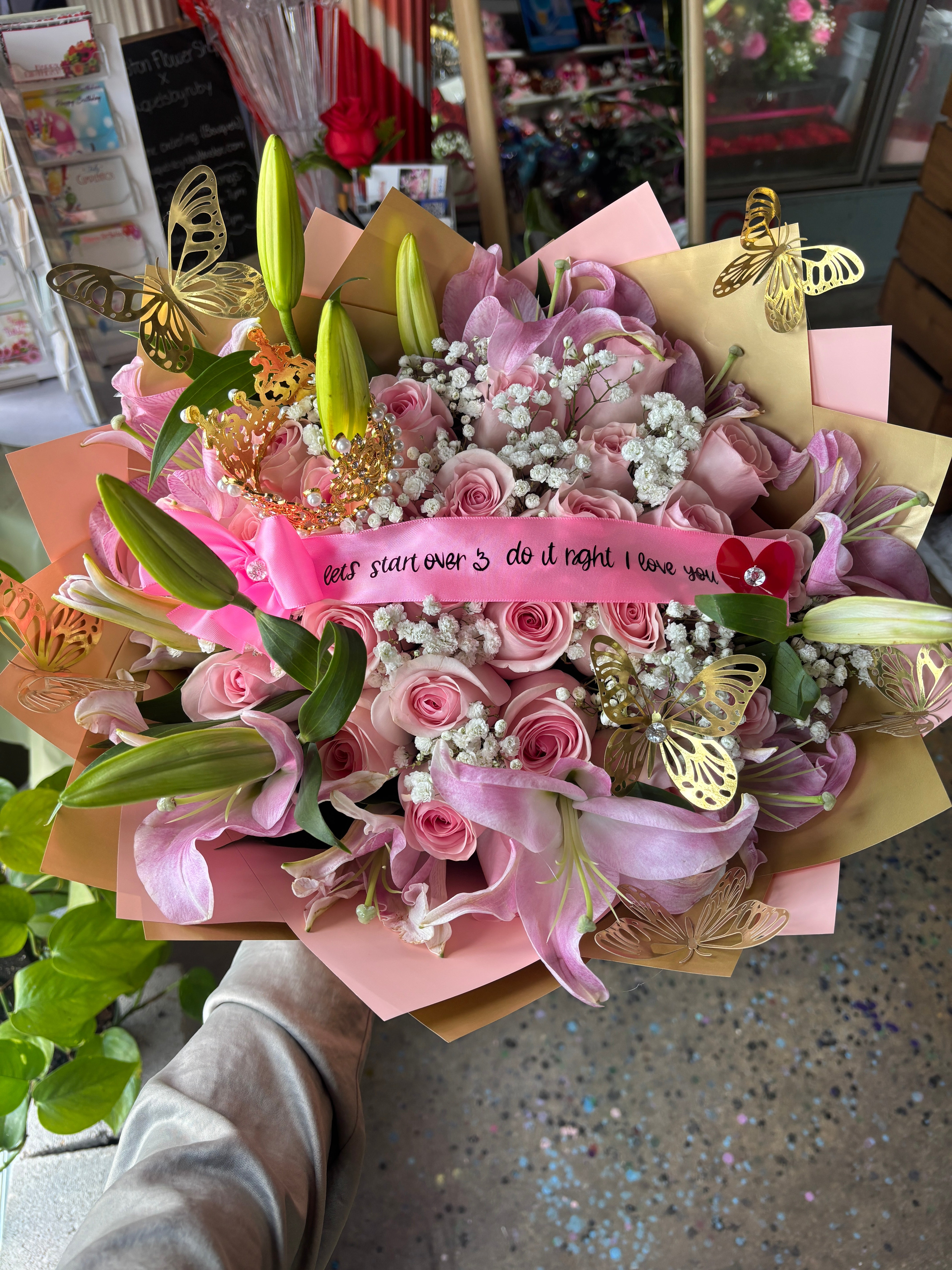 24 Pink roses and lilies touch for her<3🎀