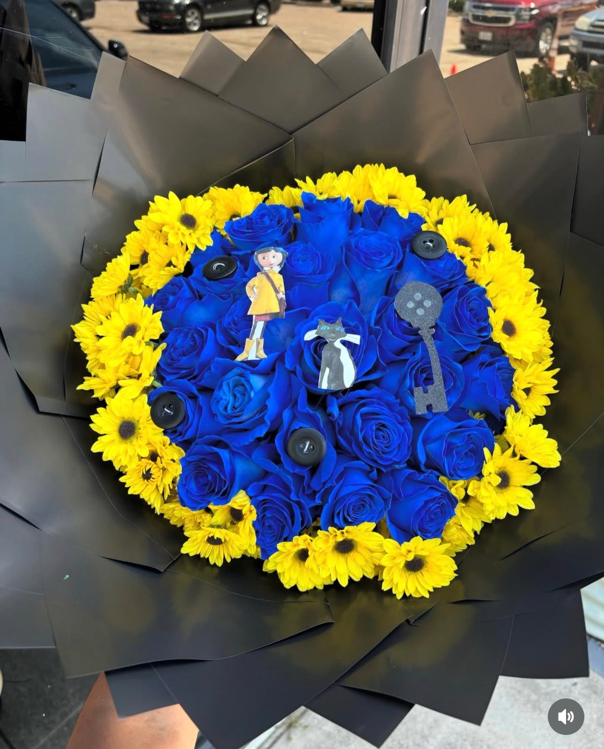 25 blue Coraline bouquet🪡🧵💙