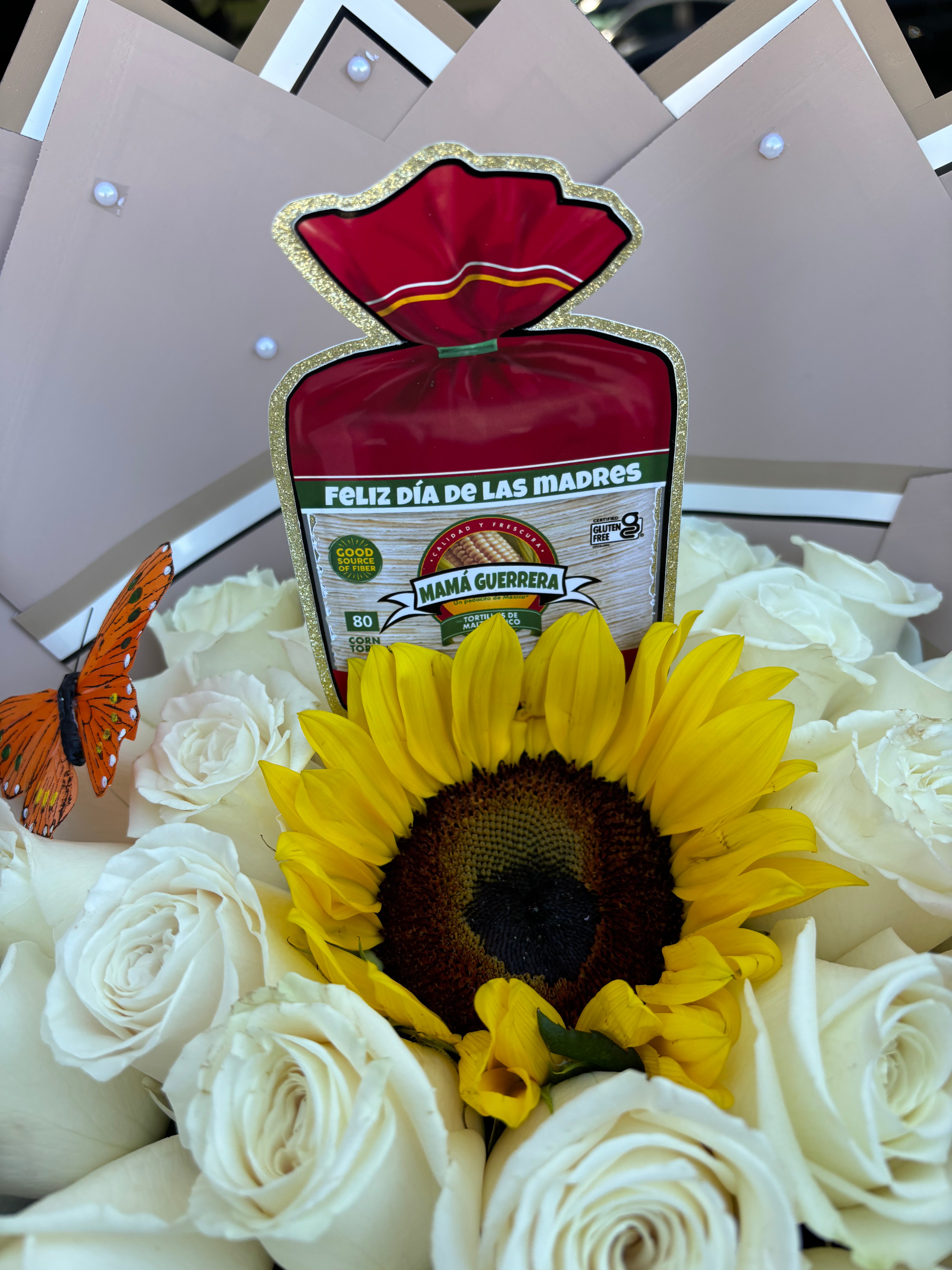 24 rose + sunflower (tortilla topper) bouquetš§”