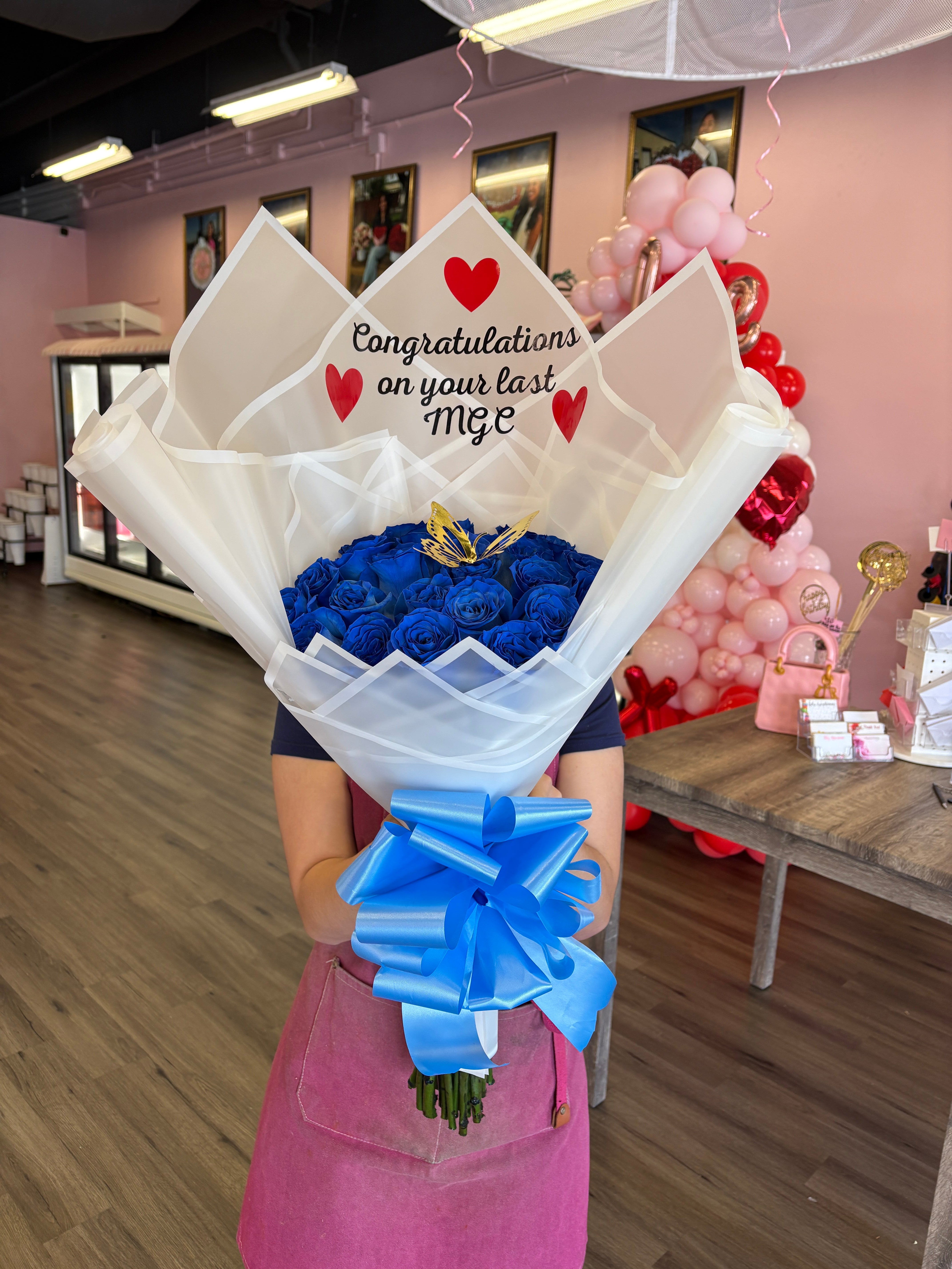 24 blue roses luxury touch 💙