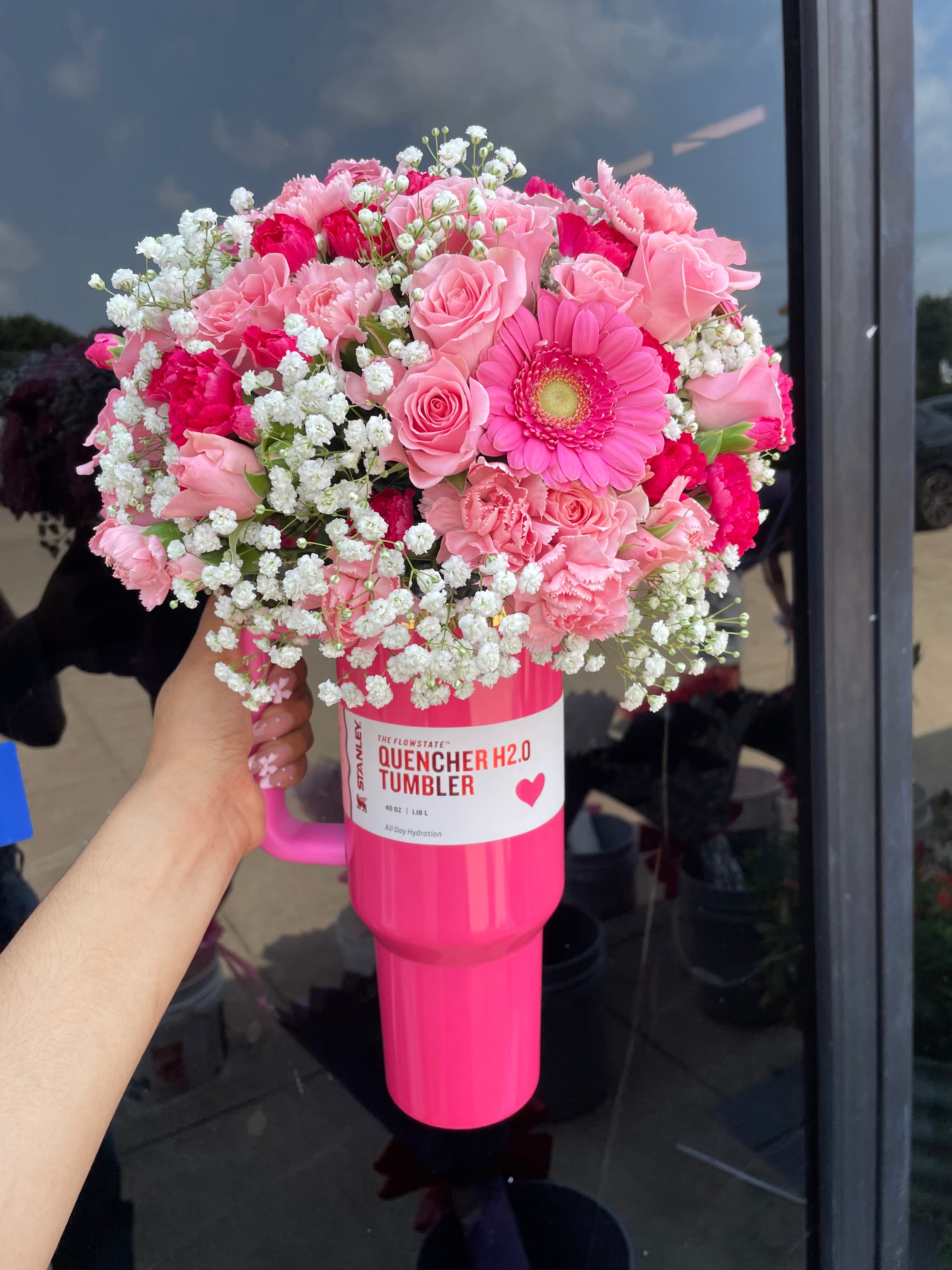 Stanley cup arrangement🎀 (Stanley cup not included!!)