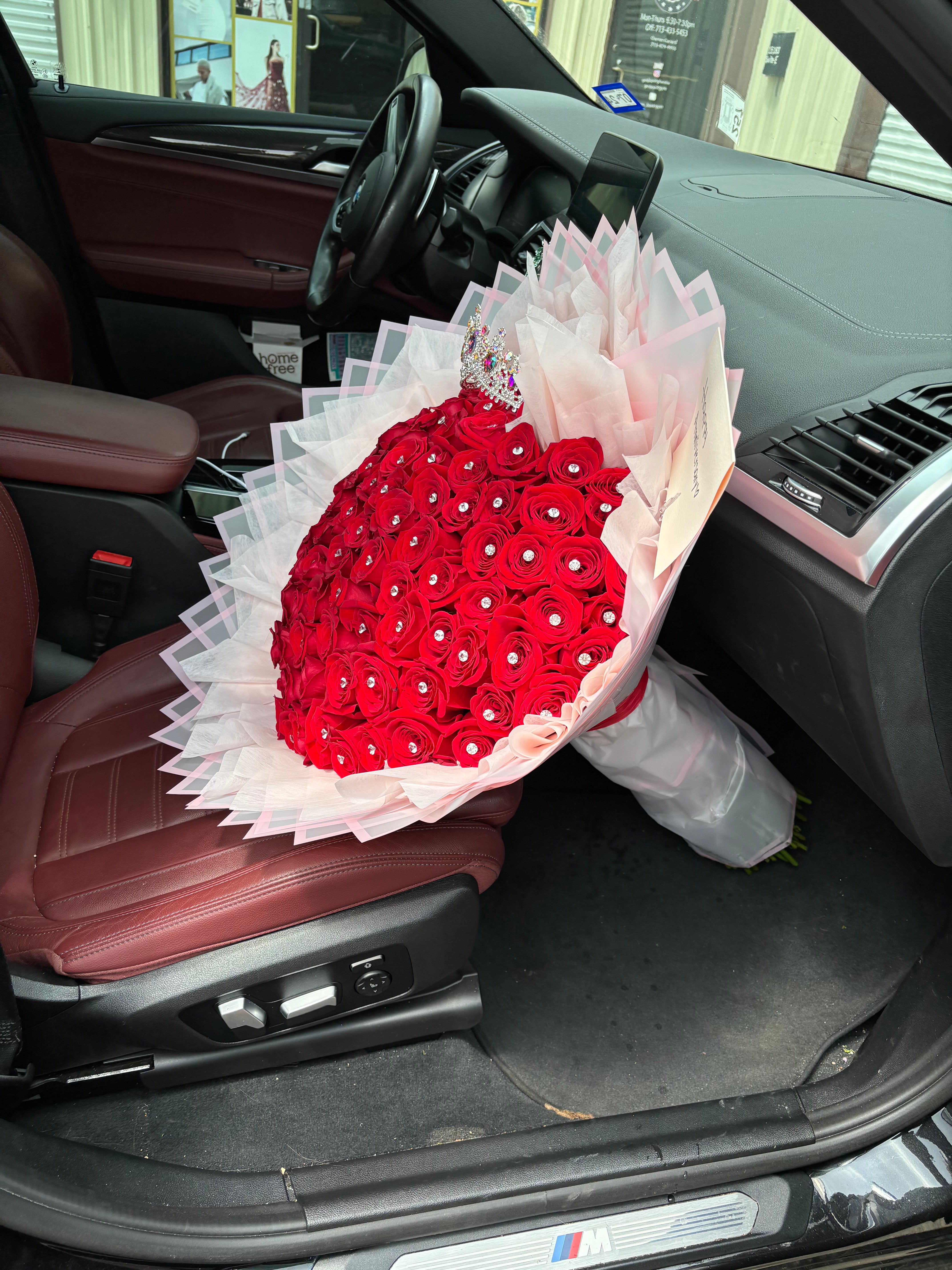 100 rose heart shape diamond bouquet ❤️