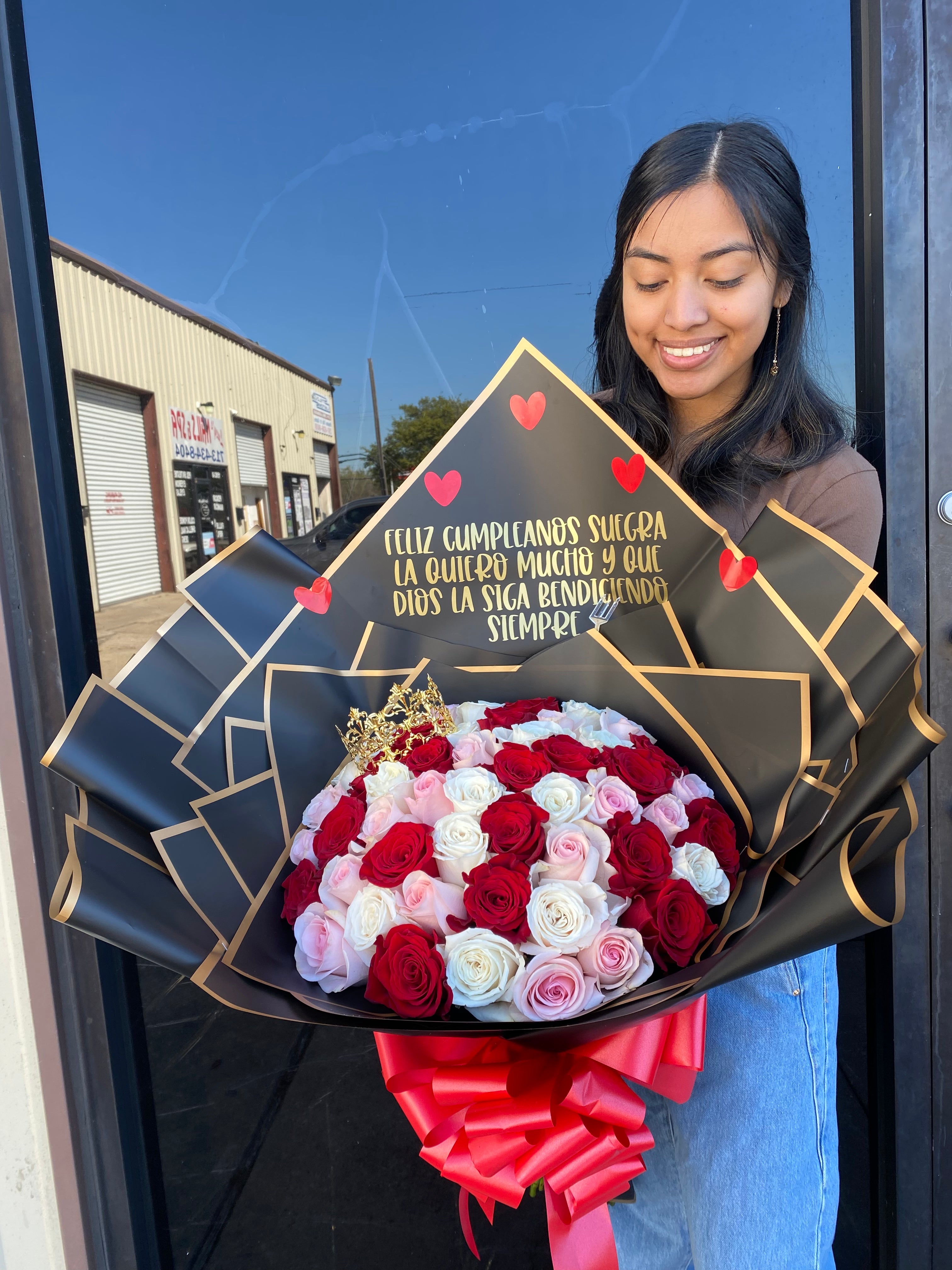50 rose 3 color with mini crown princess bouquet ❤️