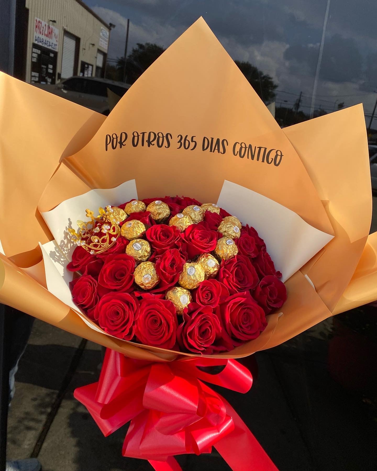 Roses and chocolates (Delicious sweet collection)