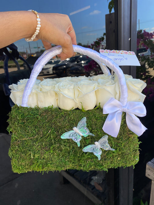White floral hand purse 🤍