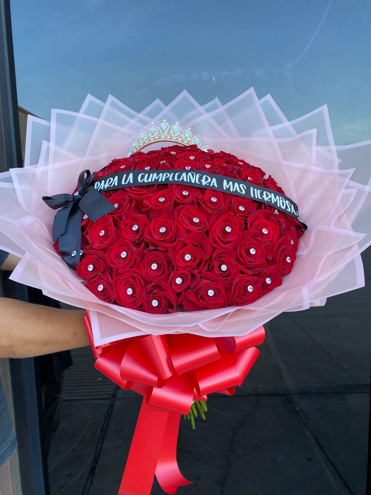 Red Ramo 75 RED Rose Ramo BUCHON Queen Ribbon wording ️ – bouquetsbyrubyhtx