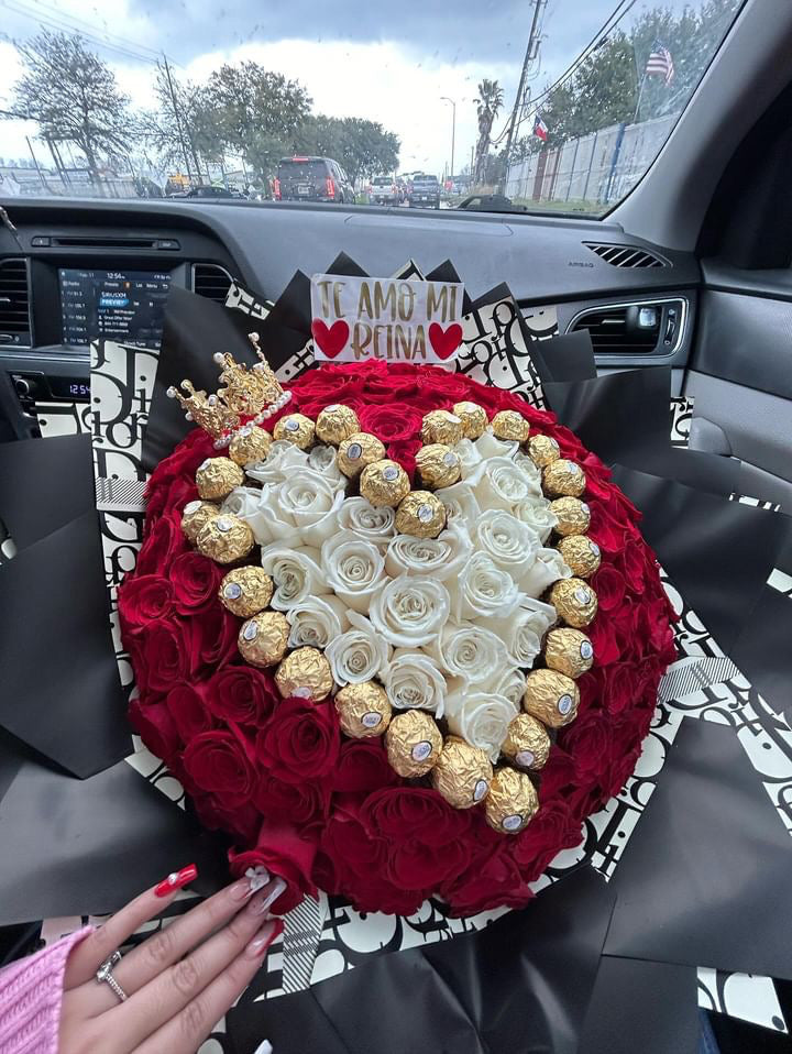 100 Heart Chocolate Rose Deluxe❤️