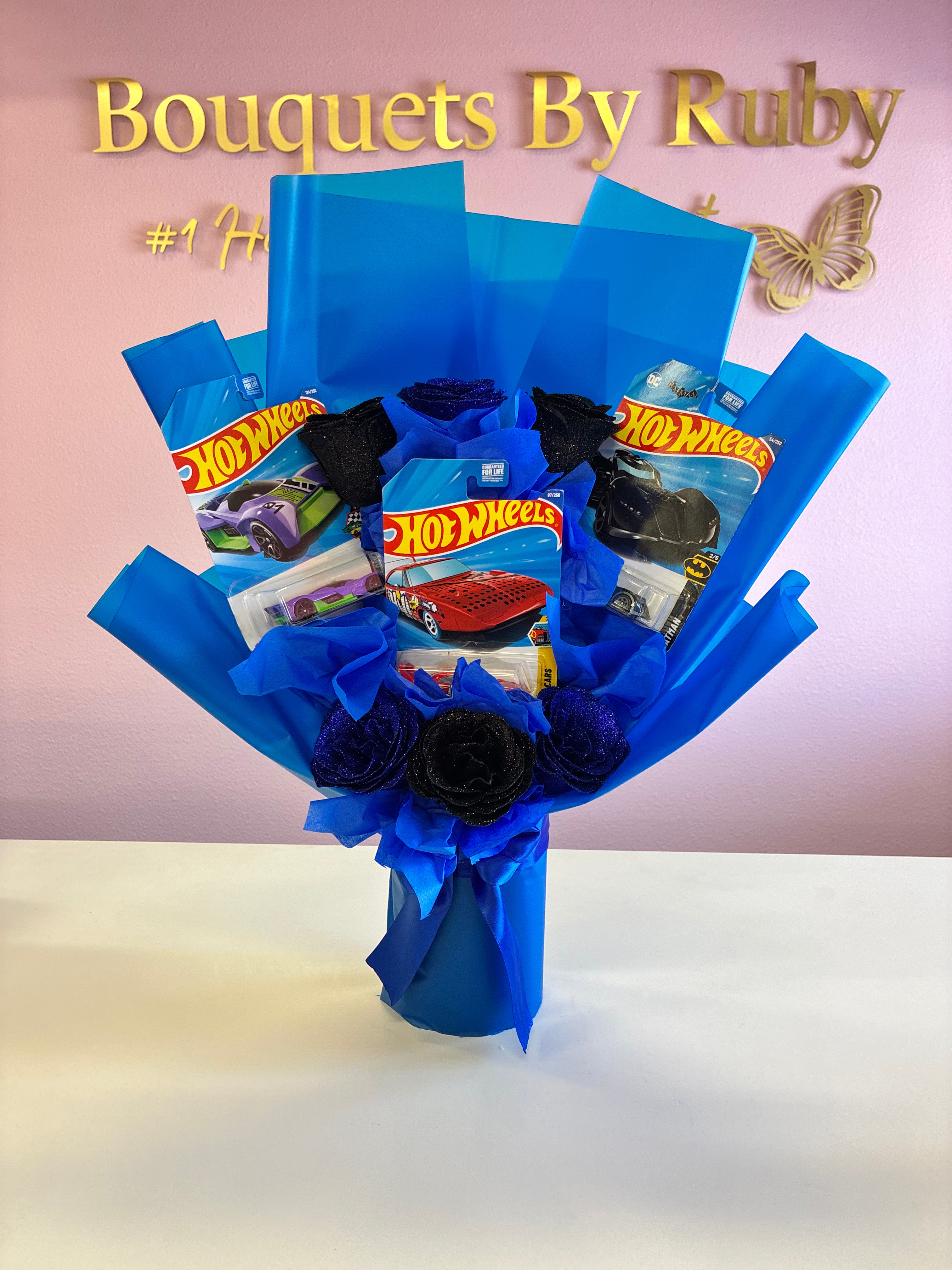 3 cars+ 6 eternal roses