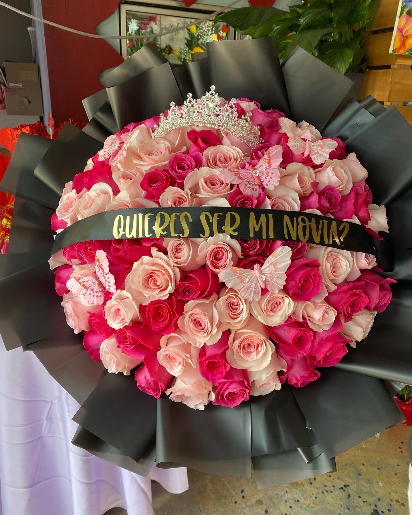 100 roses pink shades 🎀