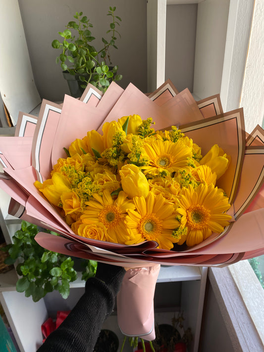Yellow Flower mixed bouquet 💛