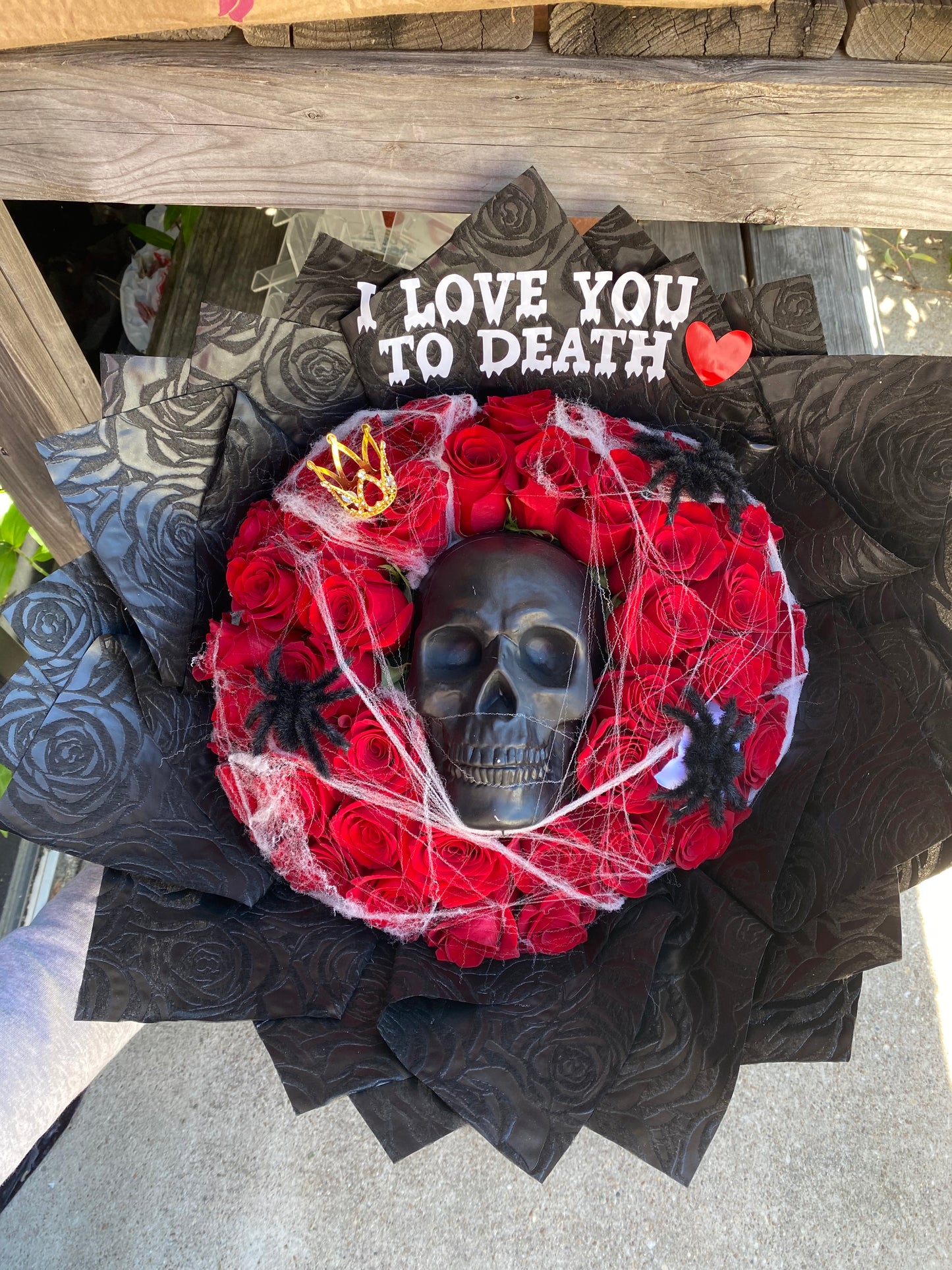 30 rose black skull love with spider pull 🕷️