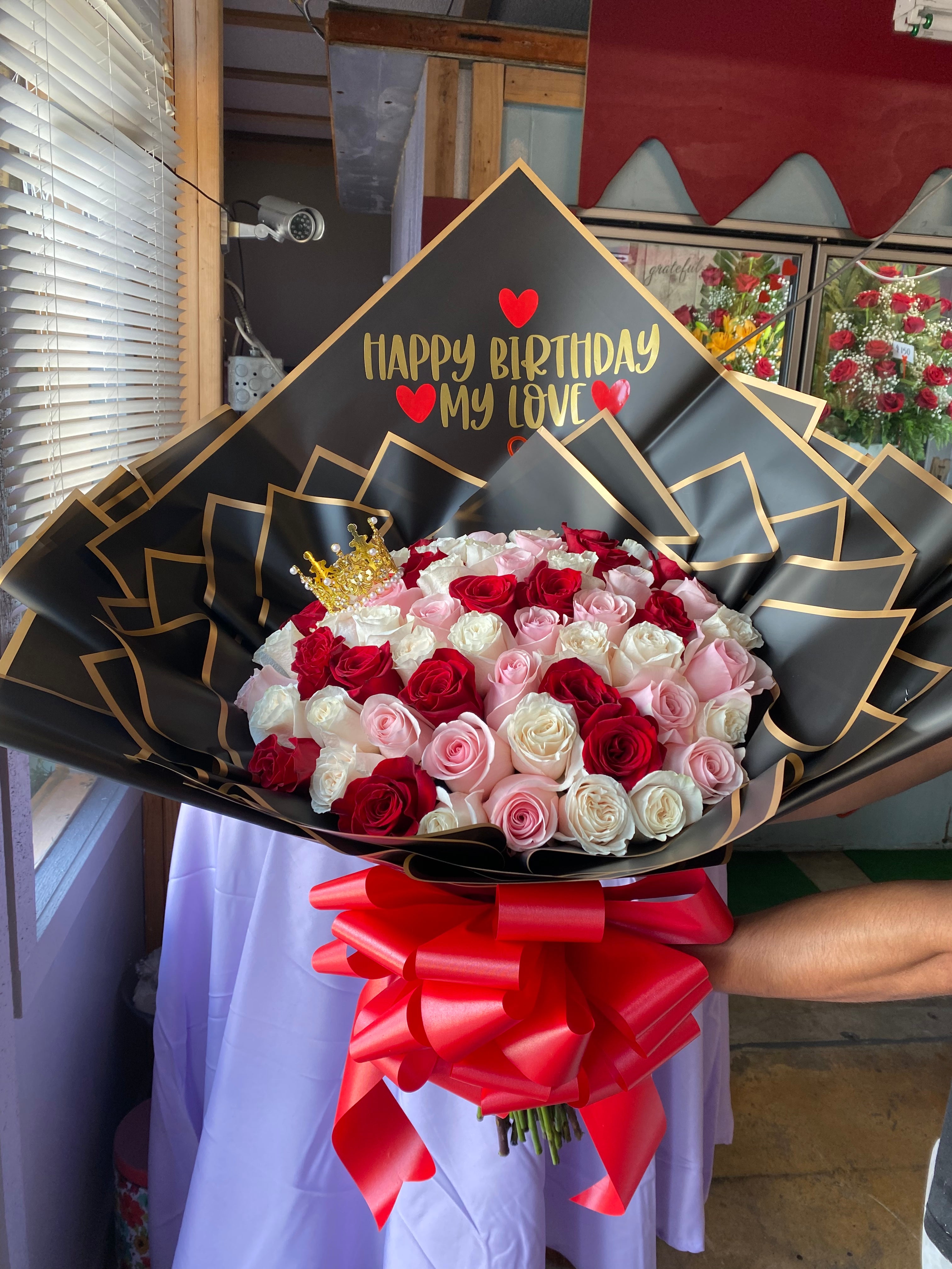 50 rose 3 color with mini crown princess bouquet ❤️