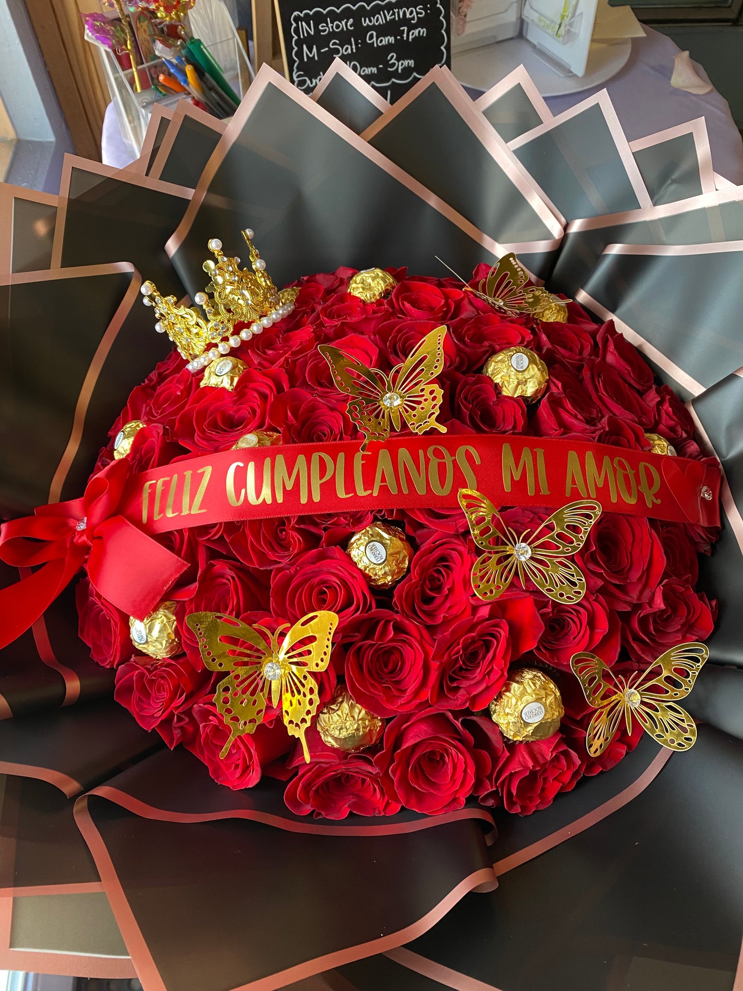 50 Rose princess deluxe bouquet