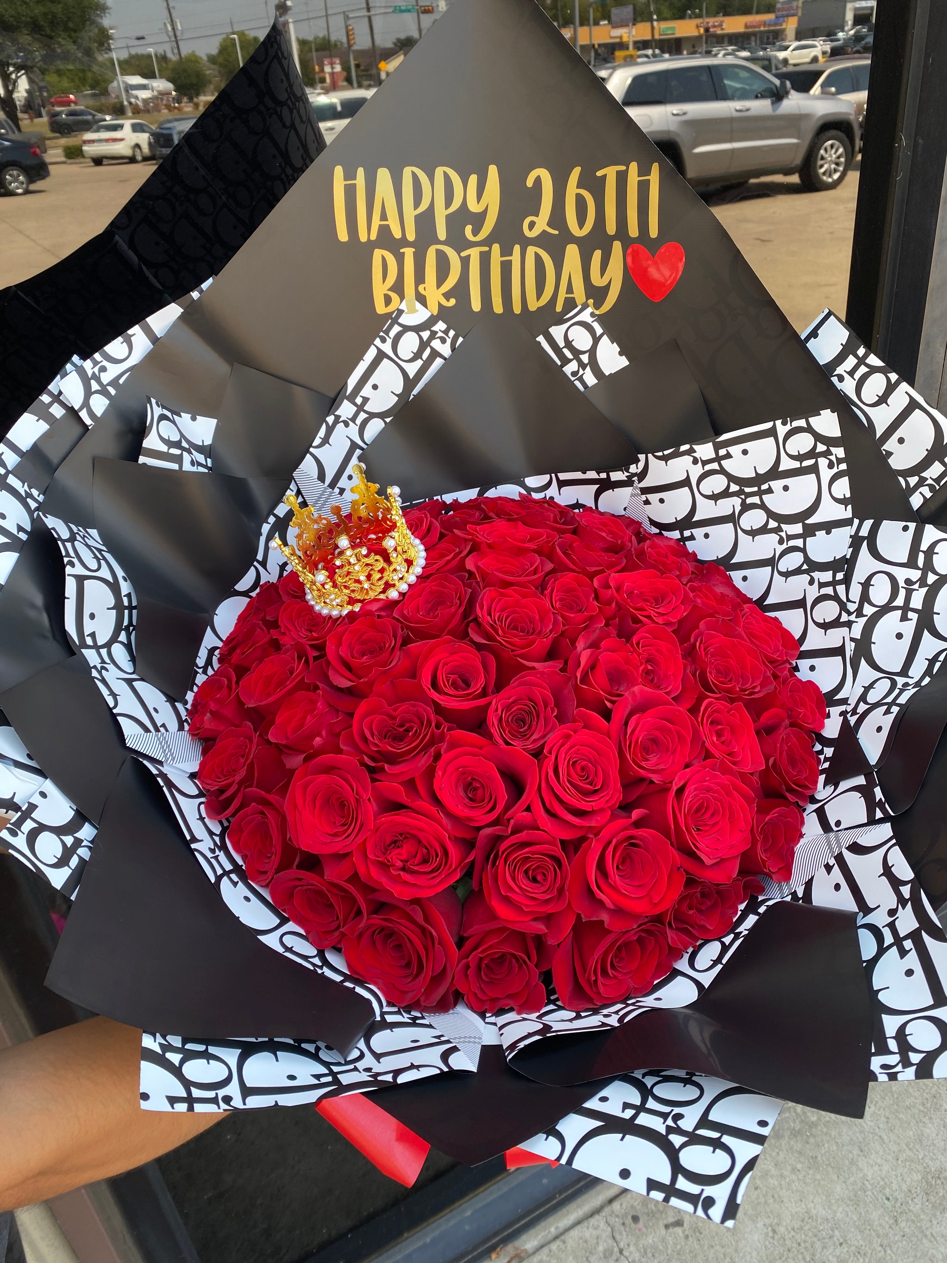 50 red classic roses with mini crown ❤️