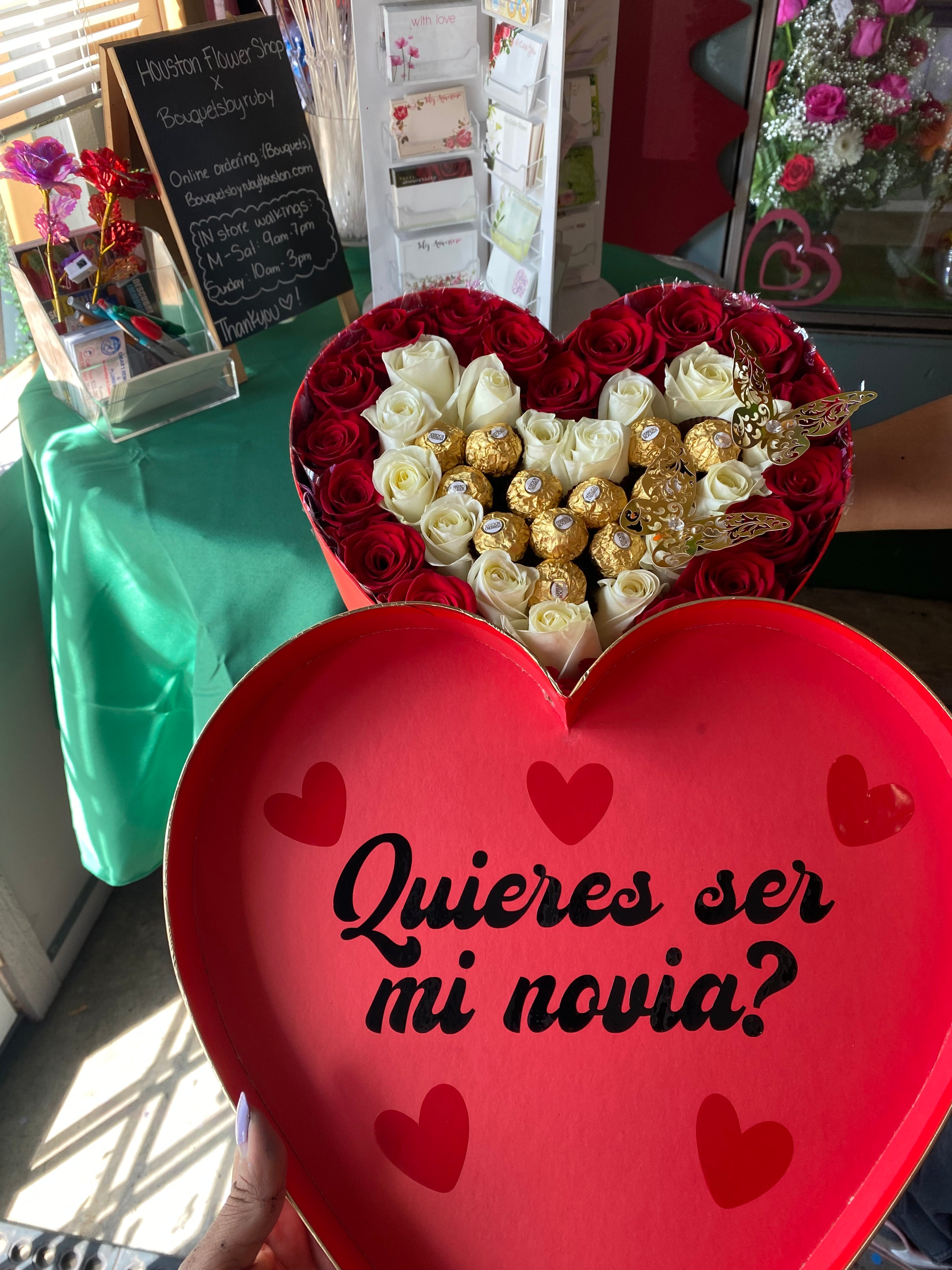 Sweet love large heart box❤️🍫