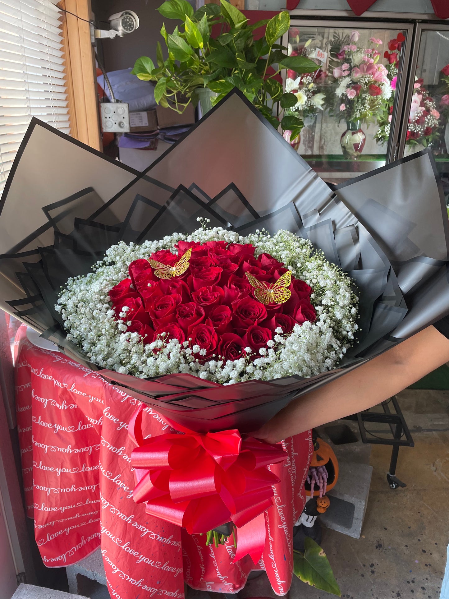 36 Red roses + Cloudy love rim ❤️