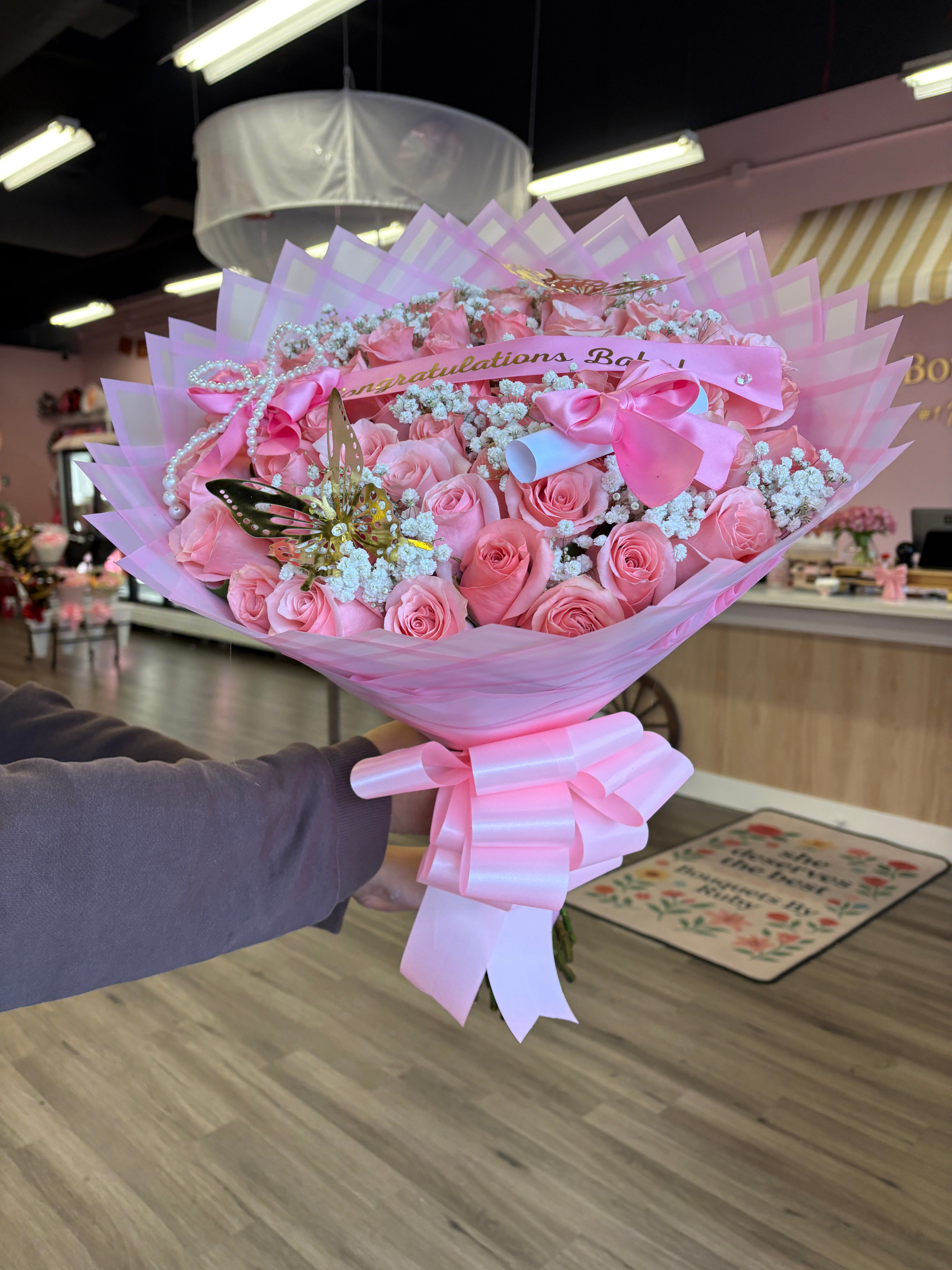 50 ct Pink roses graduation 🎓🎀