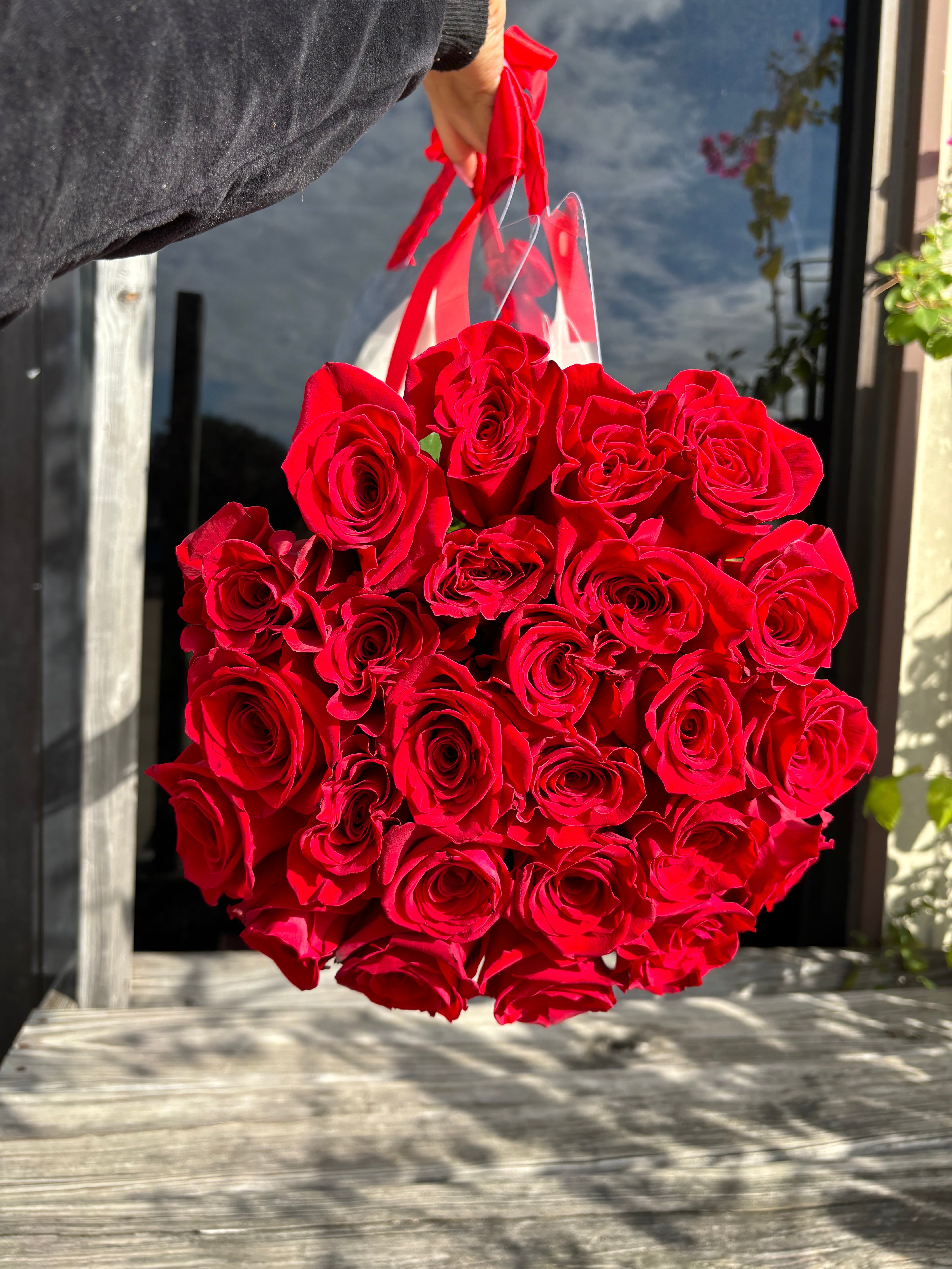 Valentines 24 rose Clear purse combo ”👛❤️