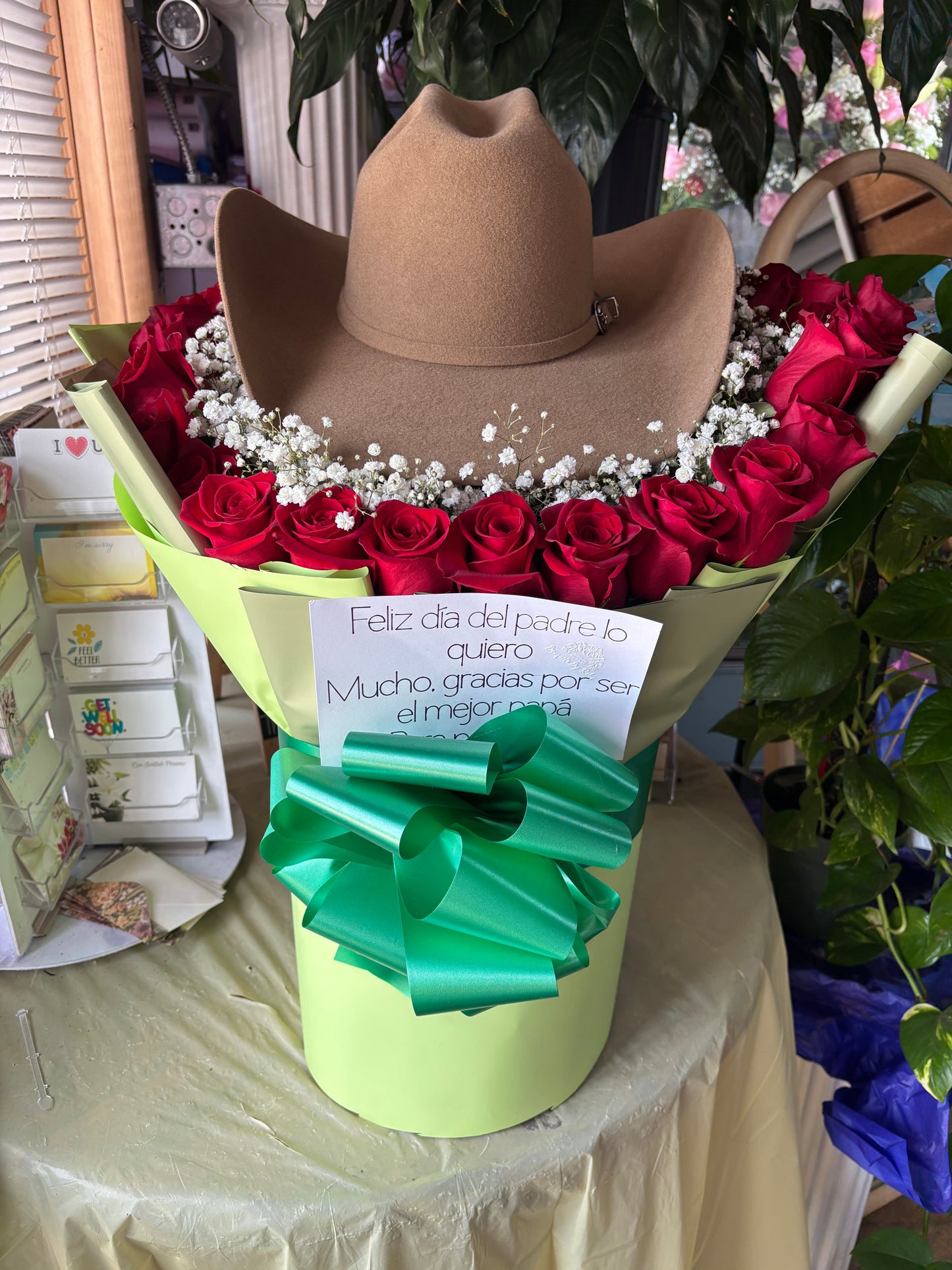 Tejana Bouquet 🤠 **must provide hat