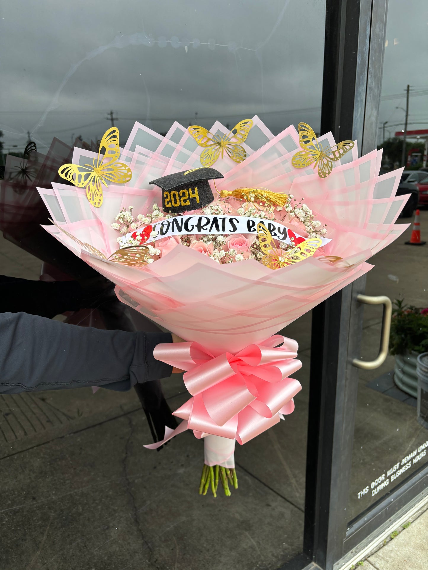 24 rose pink graduation 🎓🌸