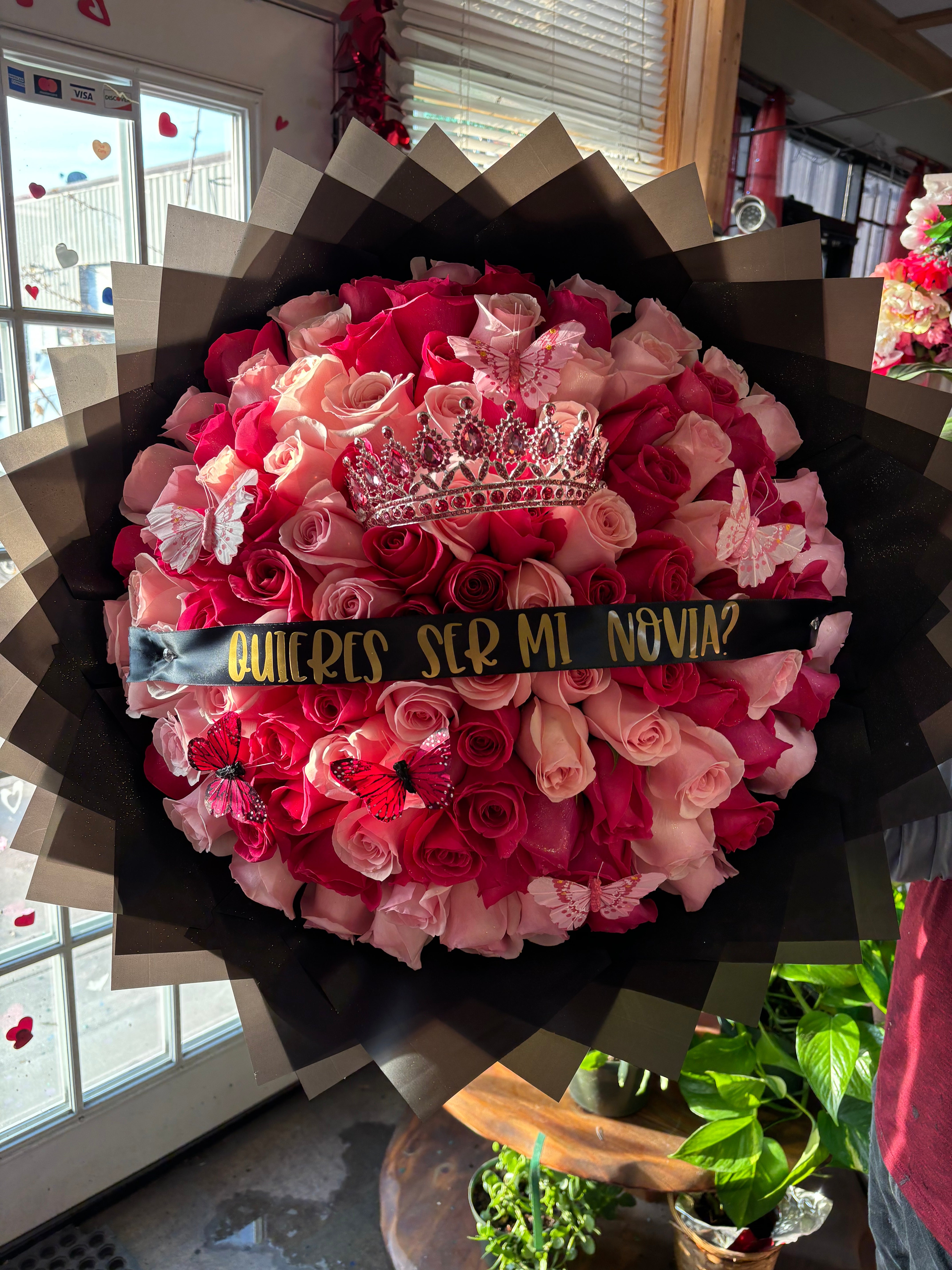 100 roses pink shades 🎀