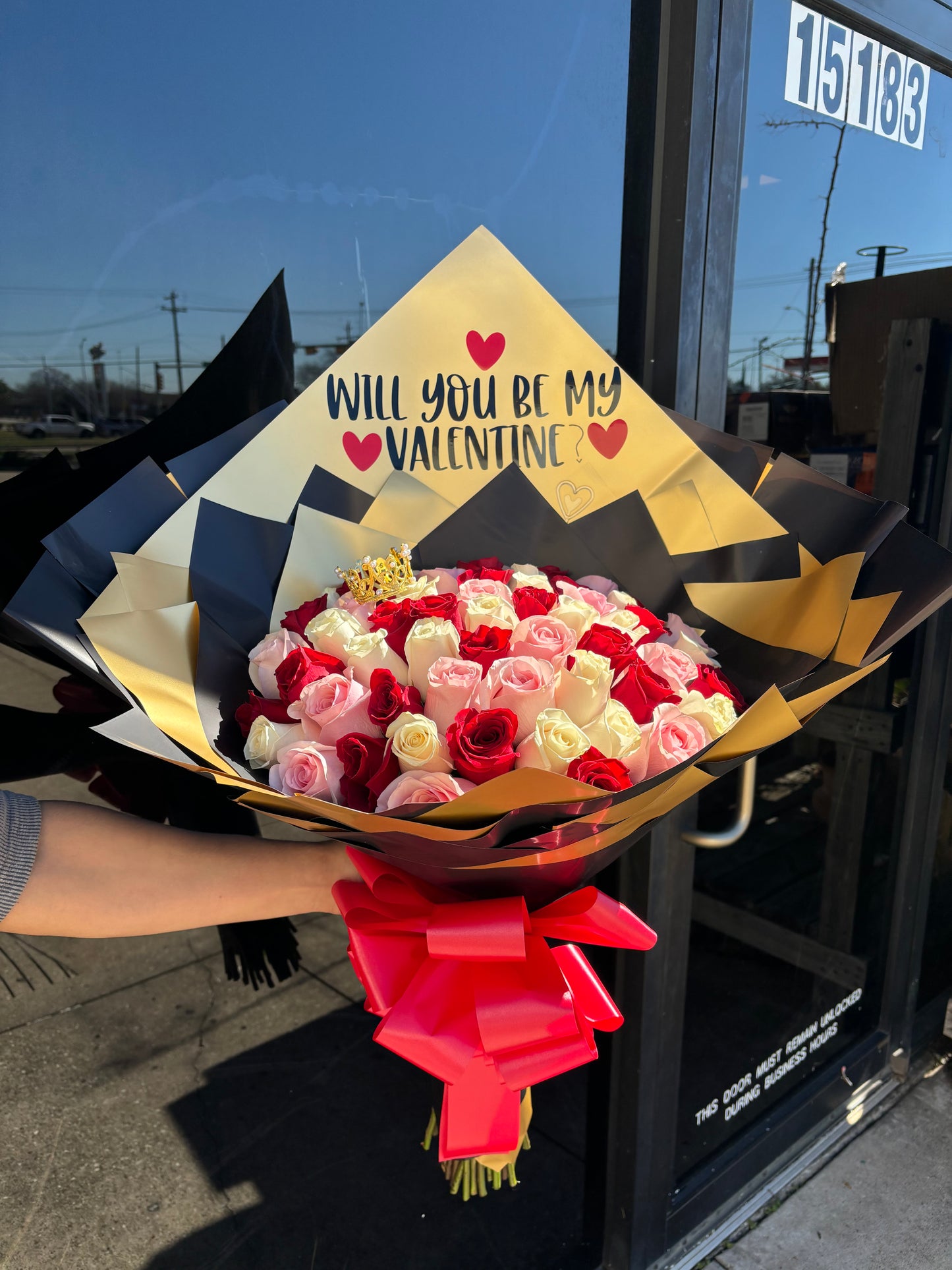 50 rose 3 color with mini crown princess bouquet ❤️