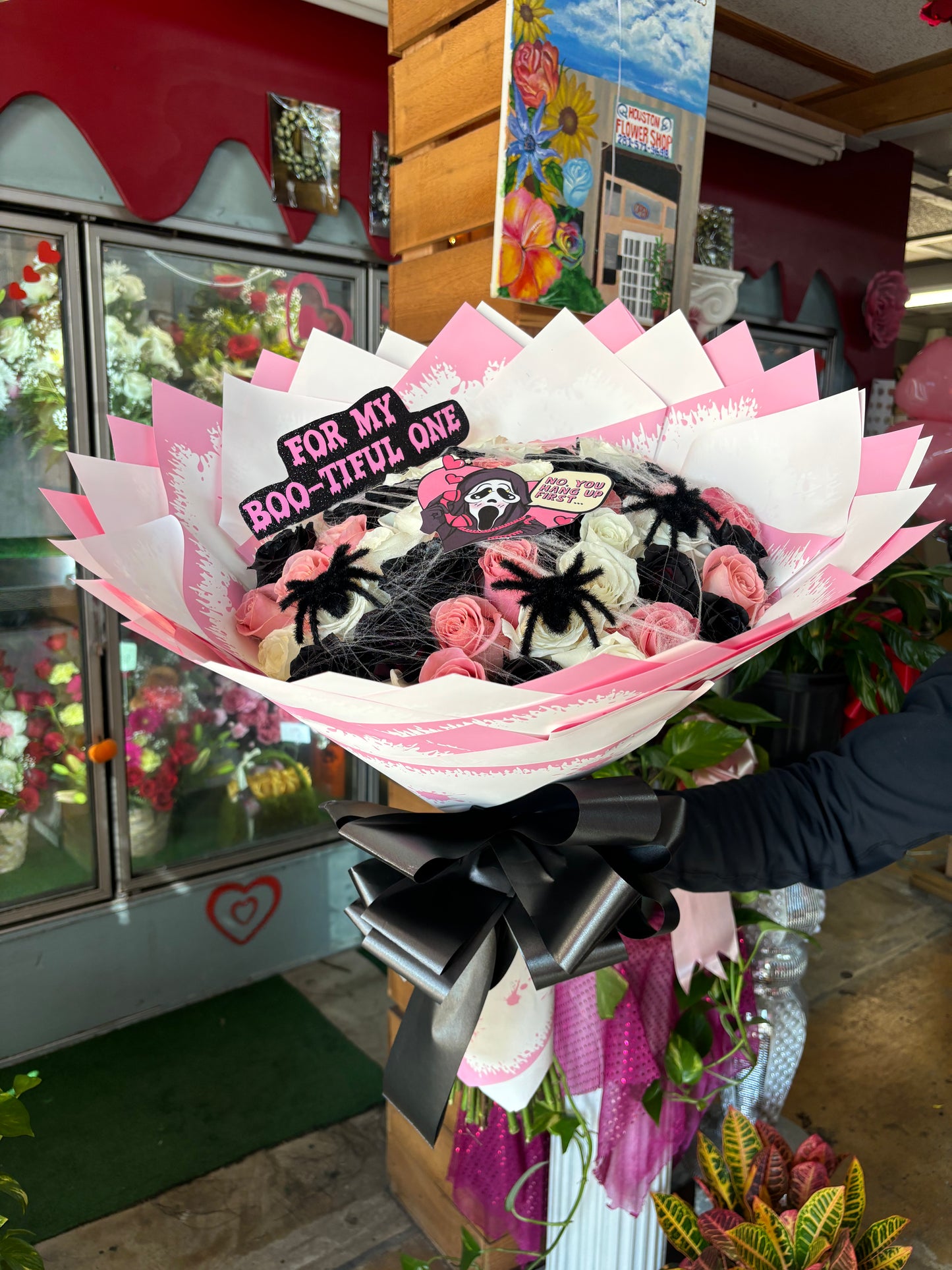 No you hang up 50 rose bouquet 🔪💞