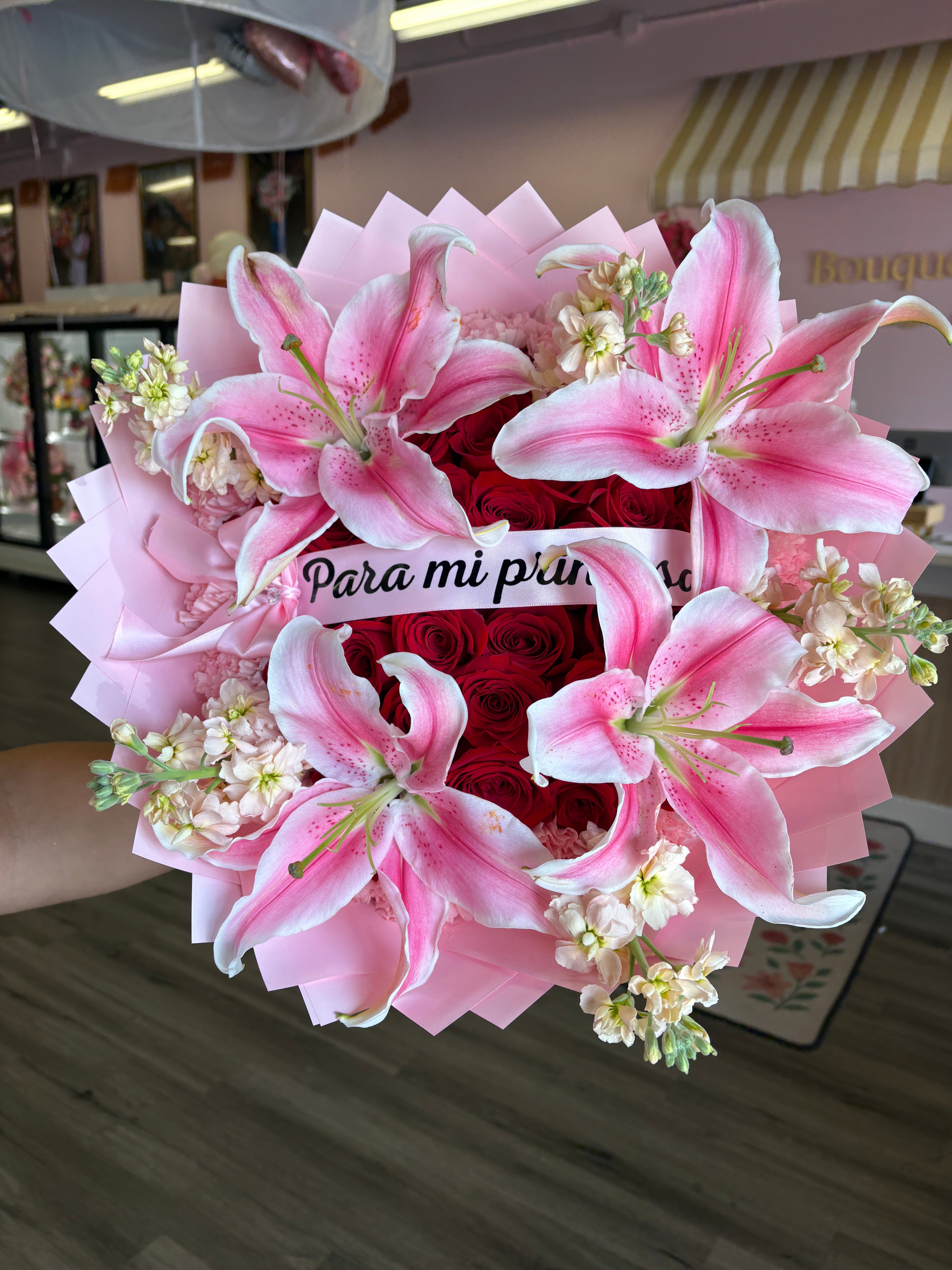 リリーページ Lily bouquets