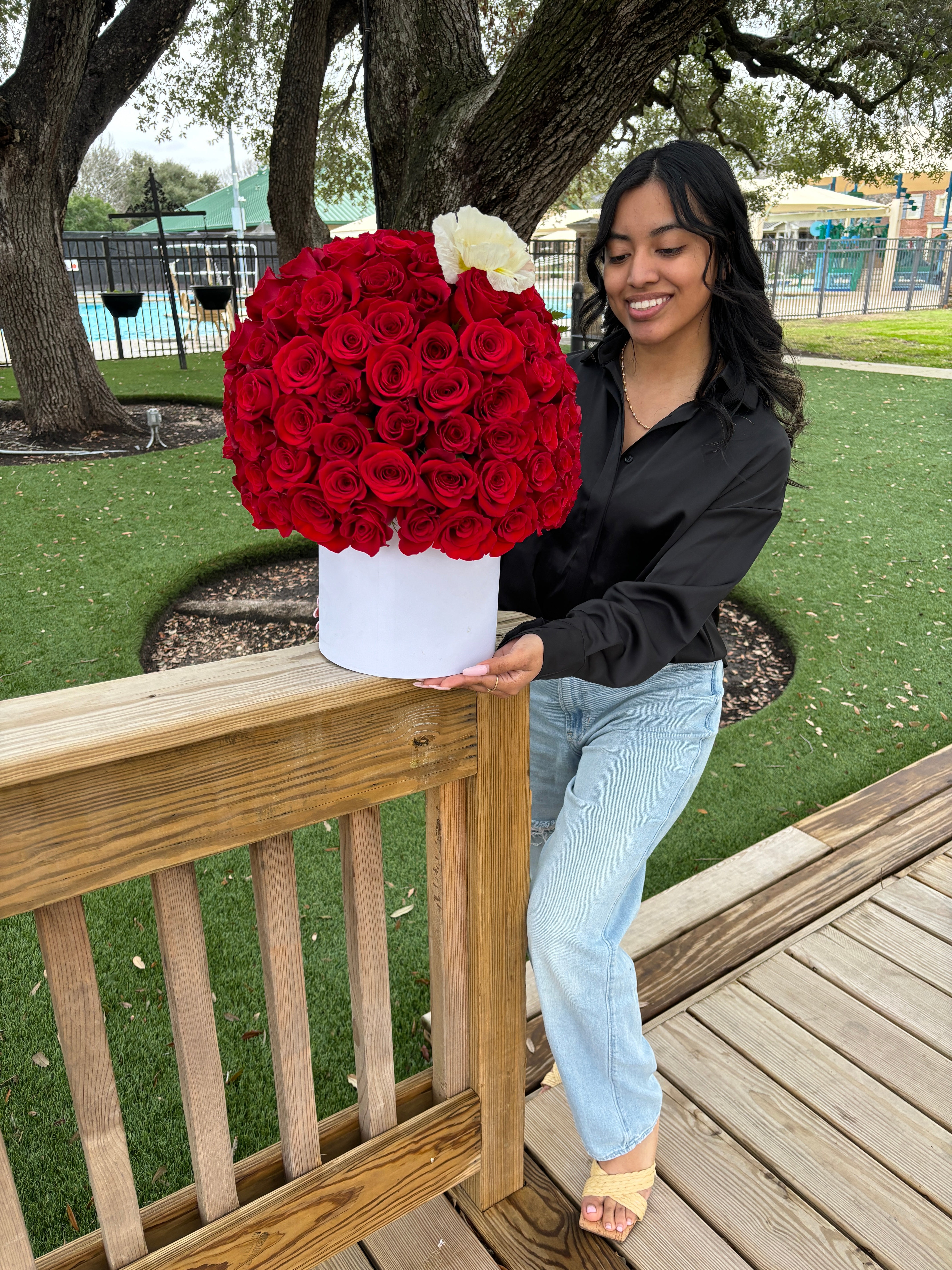 75 red Deep Love rose box 🌹