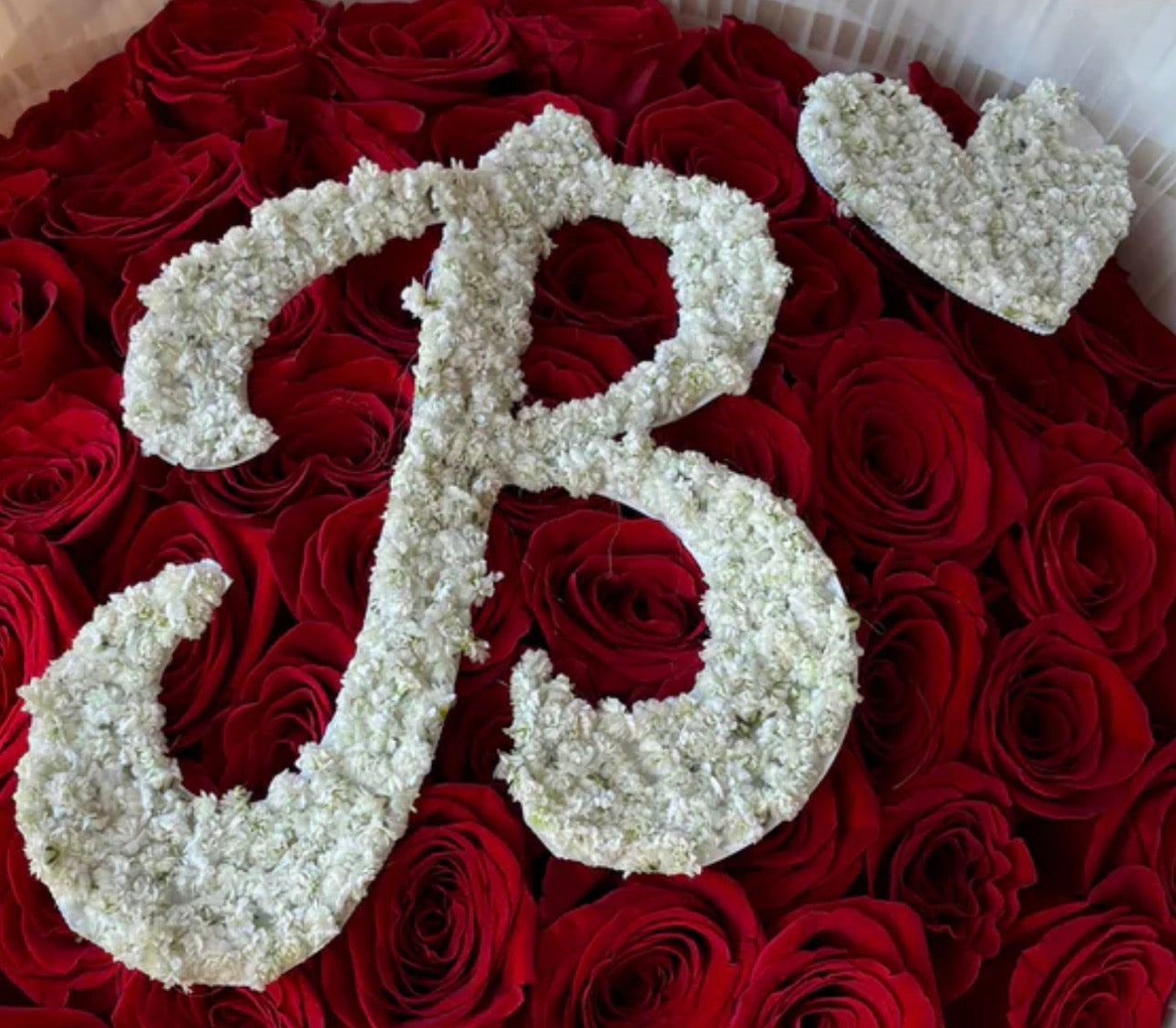 Initial + heart (6 inch tall)